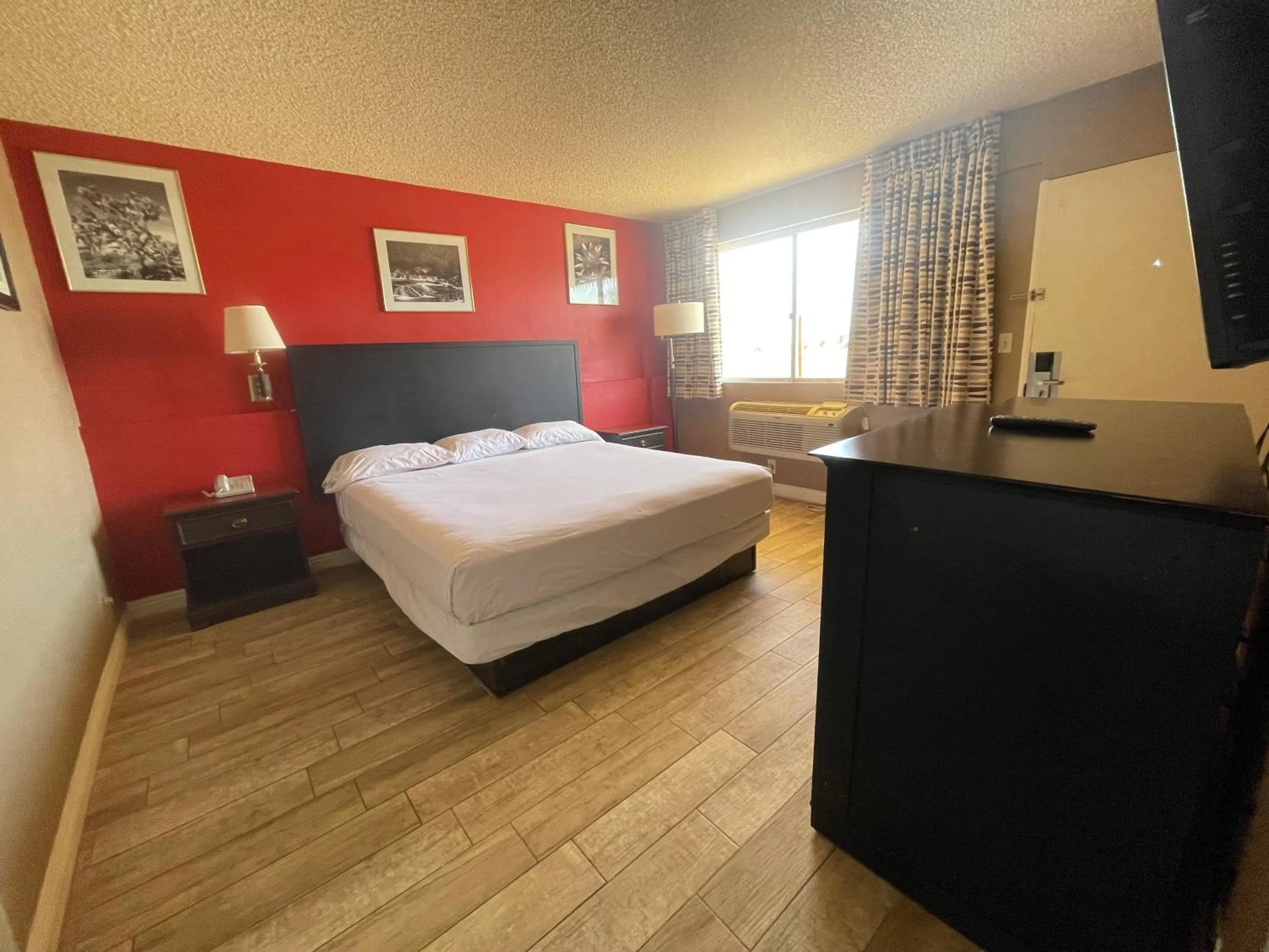 King Room - Non-Smoking in Travelodge by Wyndham Imperial - El Centro