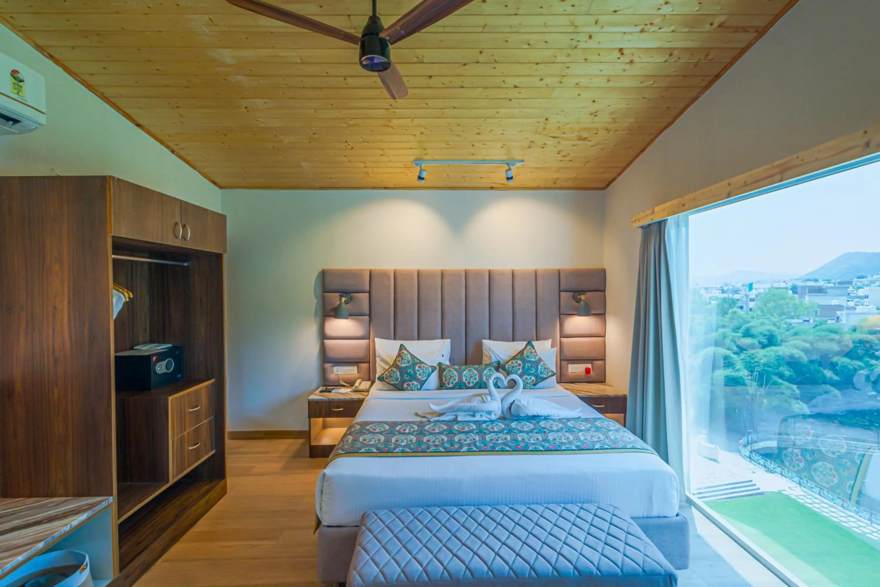 Bedroom, Bed in Bamboo Saa Resort & Spa - Udaipur