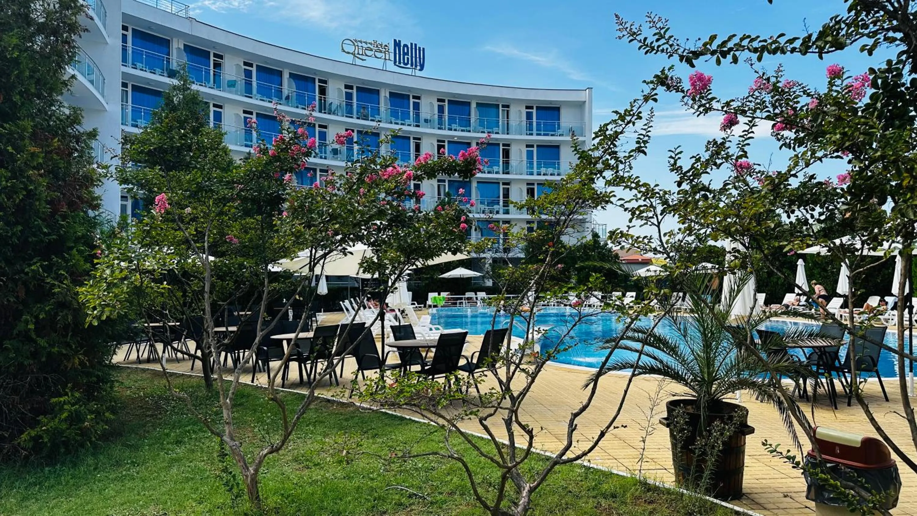 Garden in Queen Nelly