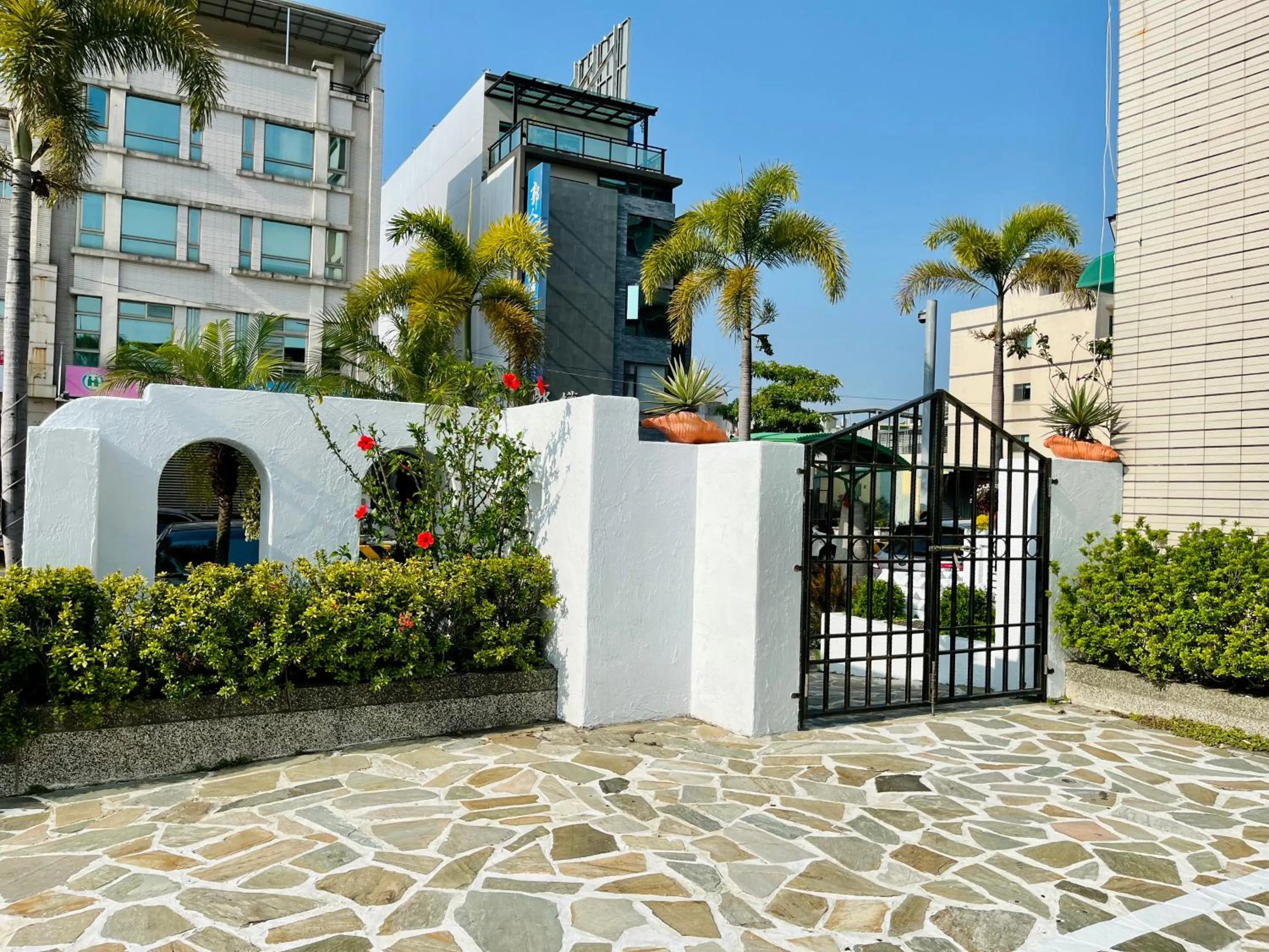 Property building in Sendale Tainan Science Park Hotel