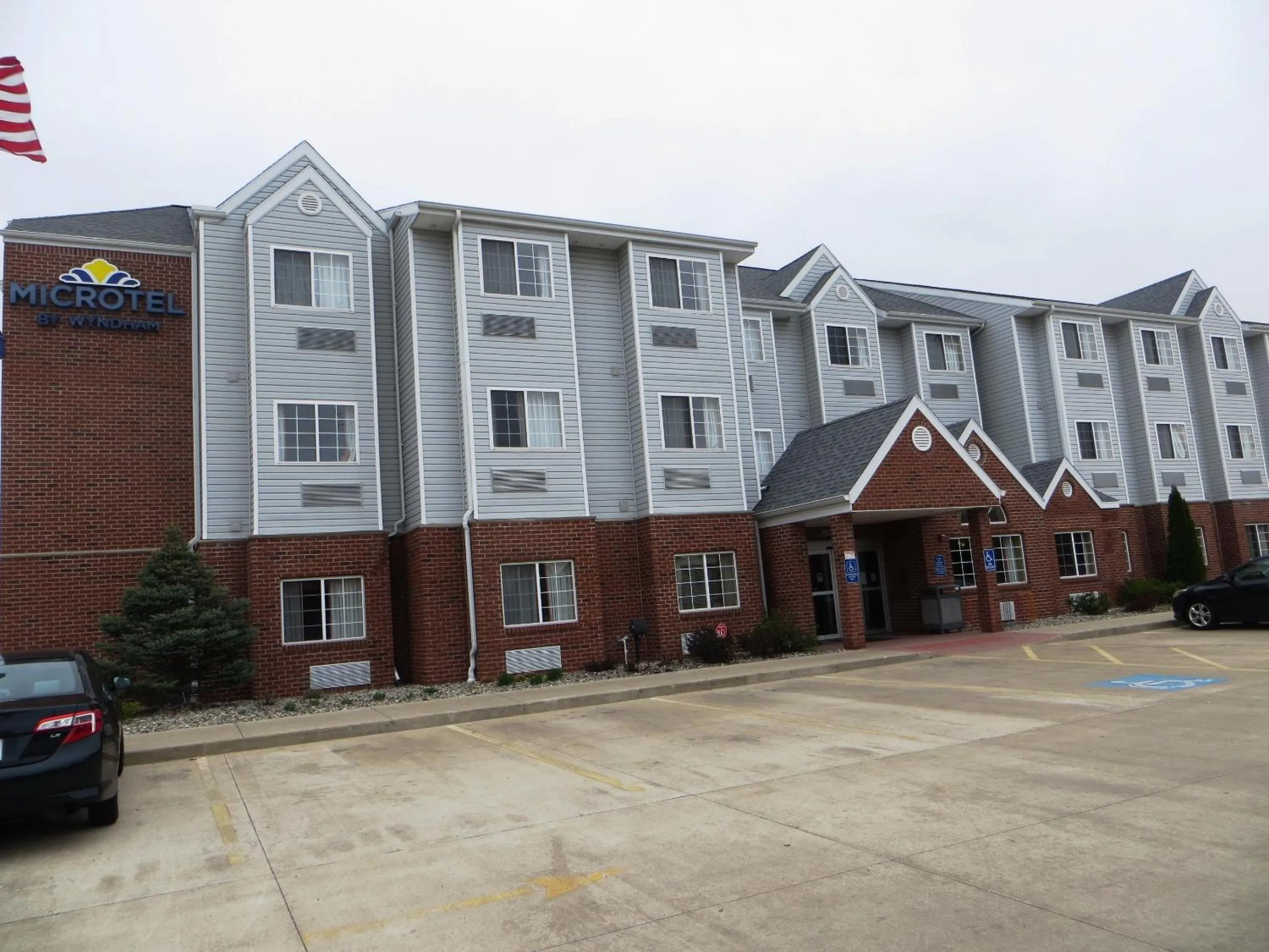 Property building in Microtel by Wyndham South Bend Notre Dame University