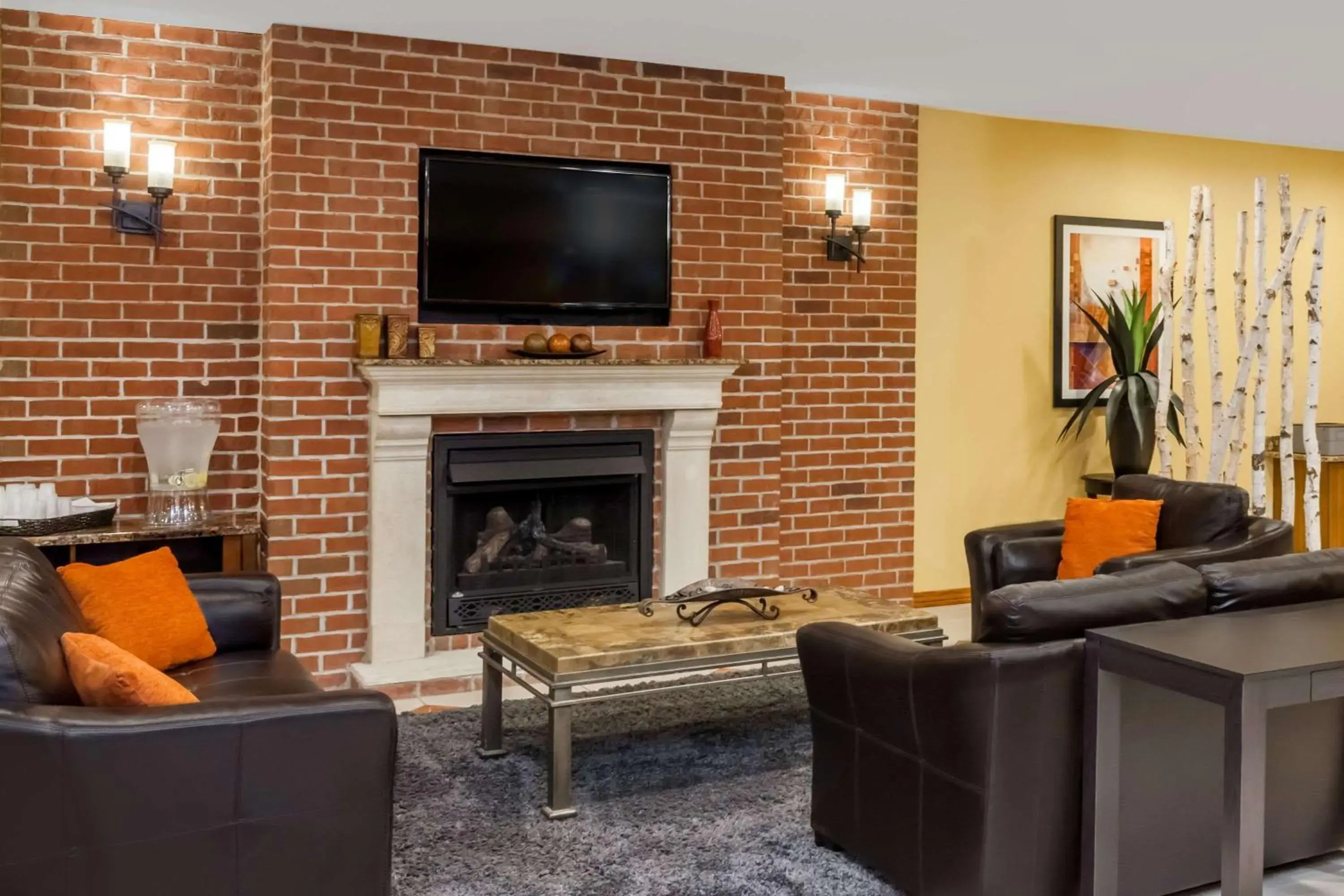 Lobby or reception in Microtel by Wyndham South Bend Notre Dame University Lobby or reception in Microtel by Wyndham South Bend Notre Dame University