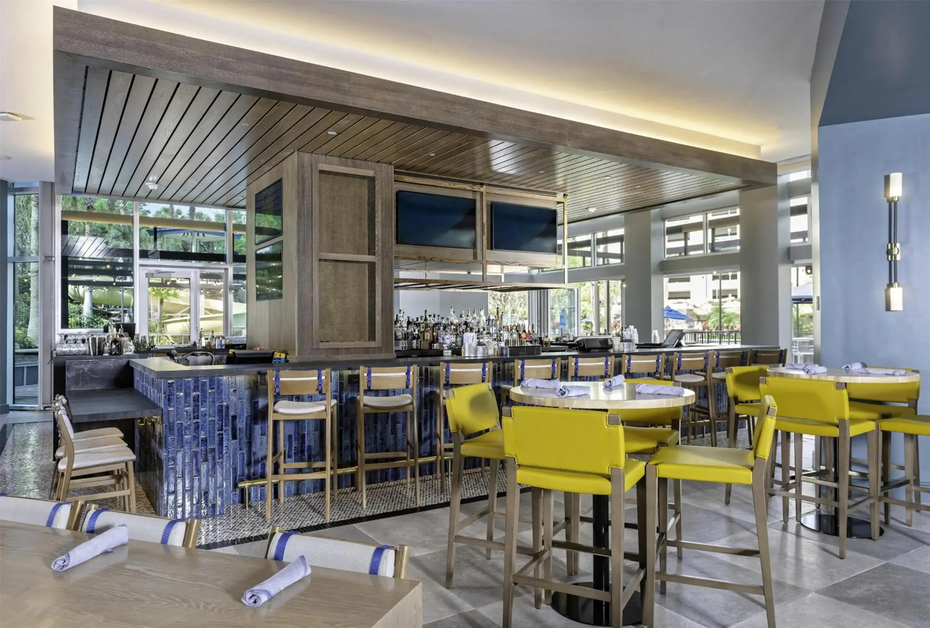 Lounge or bar in Hyatt Regency Orlando Lounge or bar in Hyatt Regency Orlando