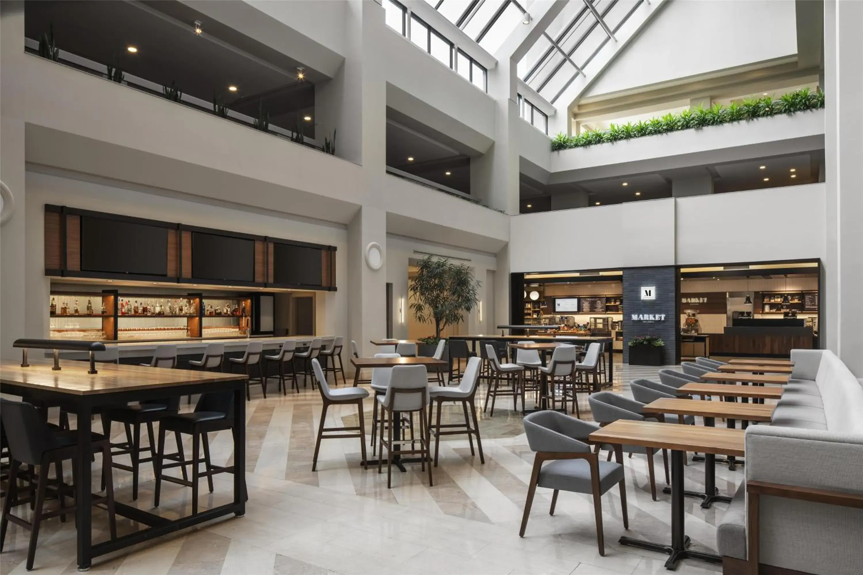 Lounge or bar in Hyatt Regency Orlando Lounge or bar in Hyatt Regency Orlando