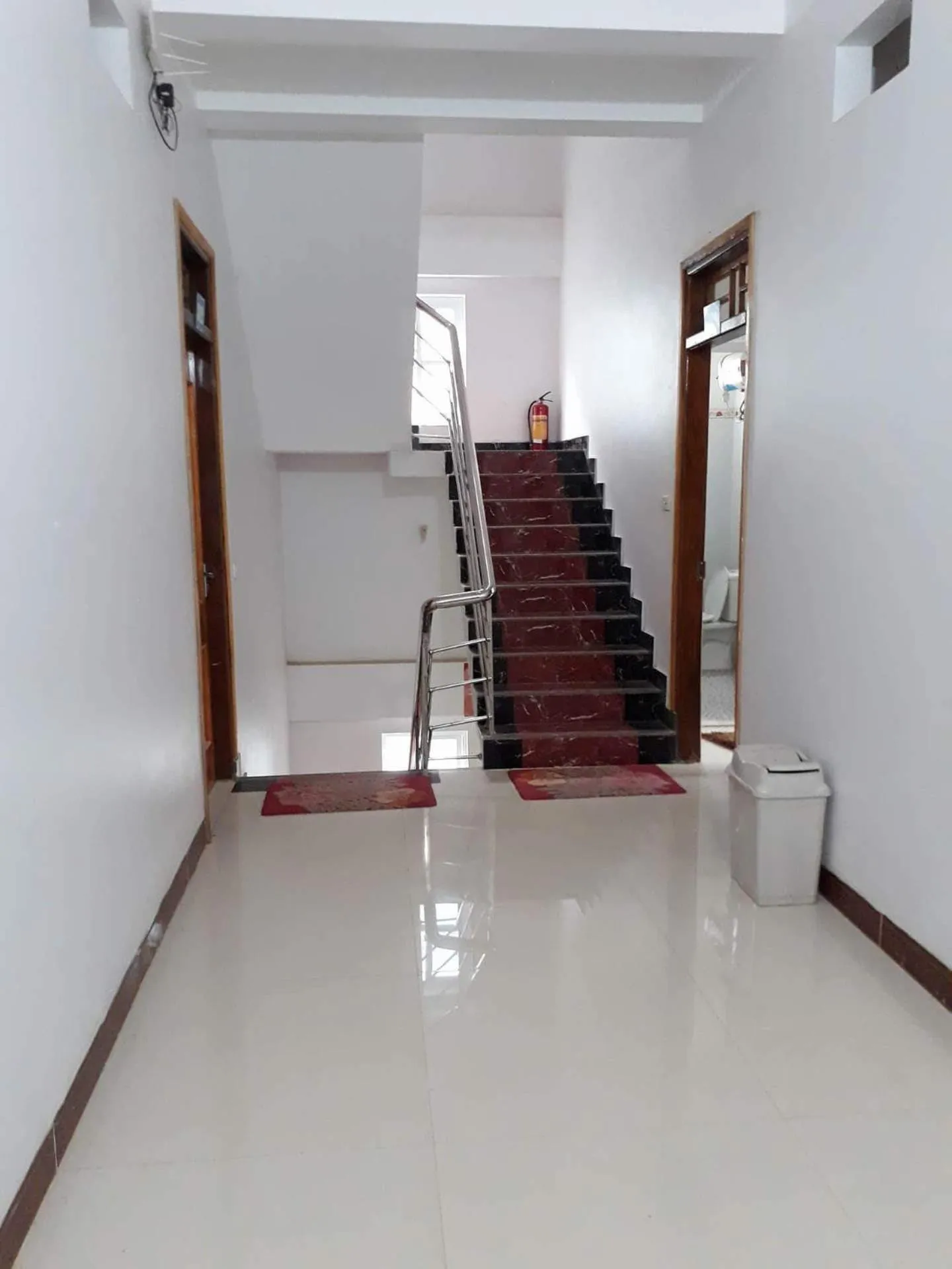 Area and facilities in Viet Hoang Hotel Bao Lac