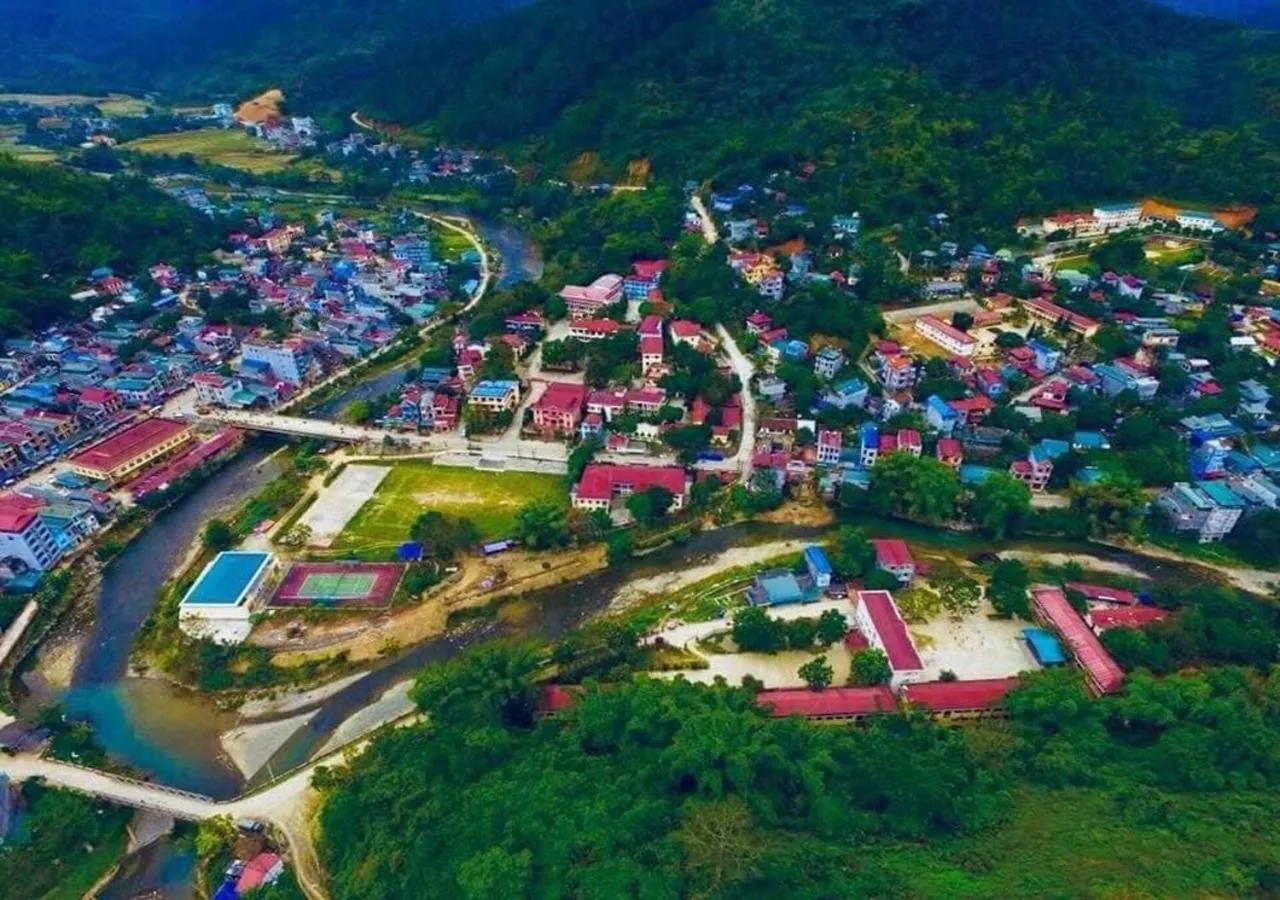 Neighbourhood in Viet Hoang Hotel Bao Lac