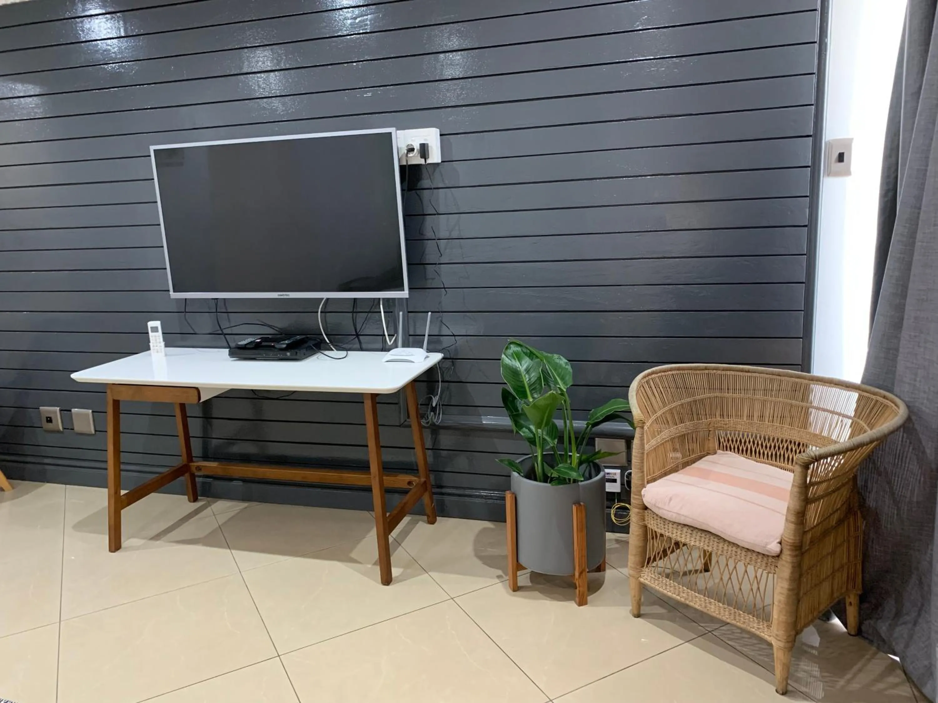 TV and multimedia in The Sails G609