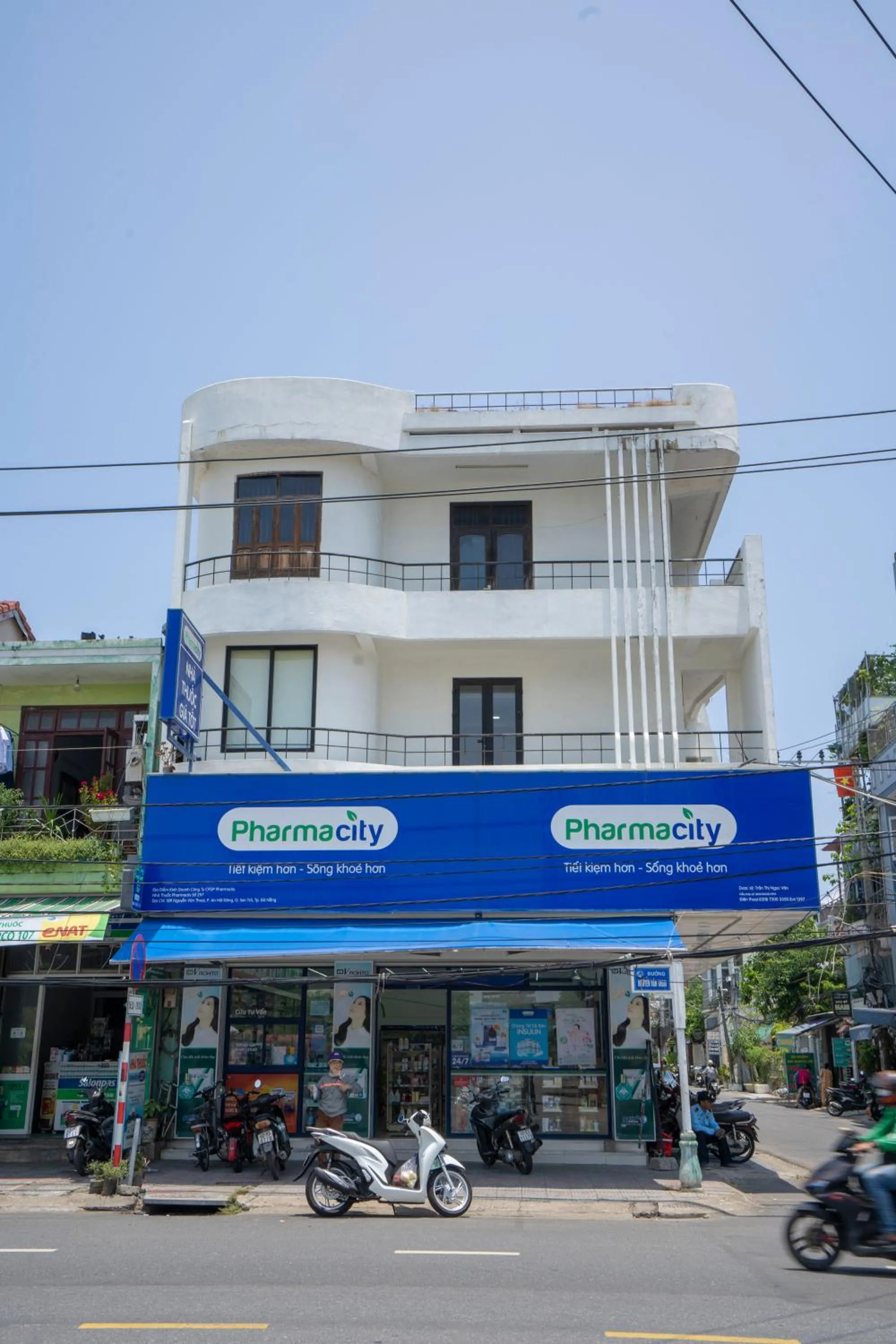 Off site in Hotel Hoàng Thịnh