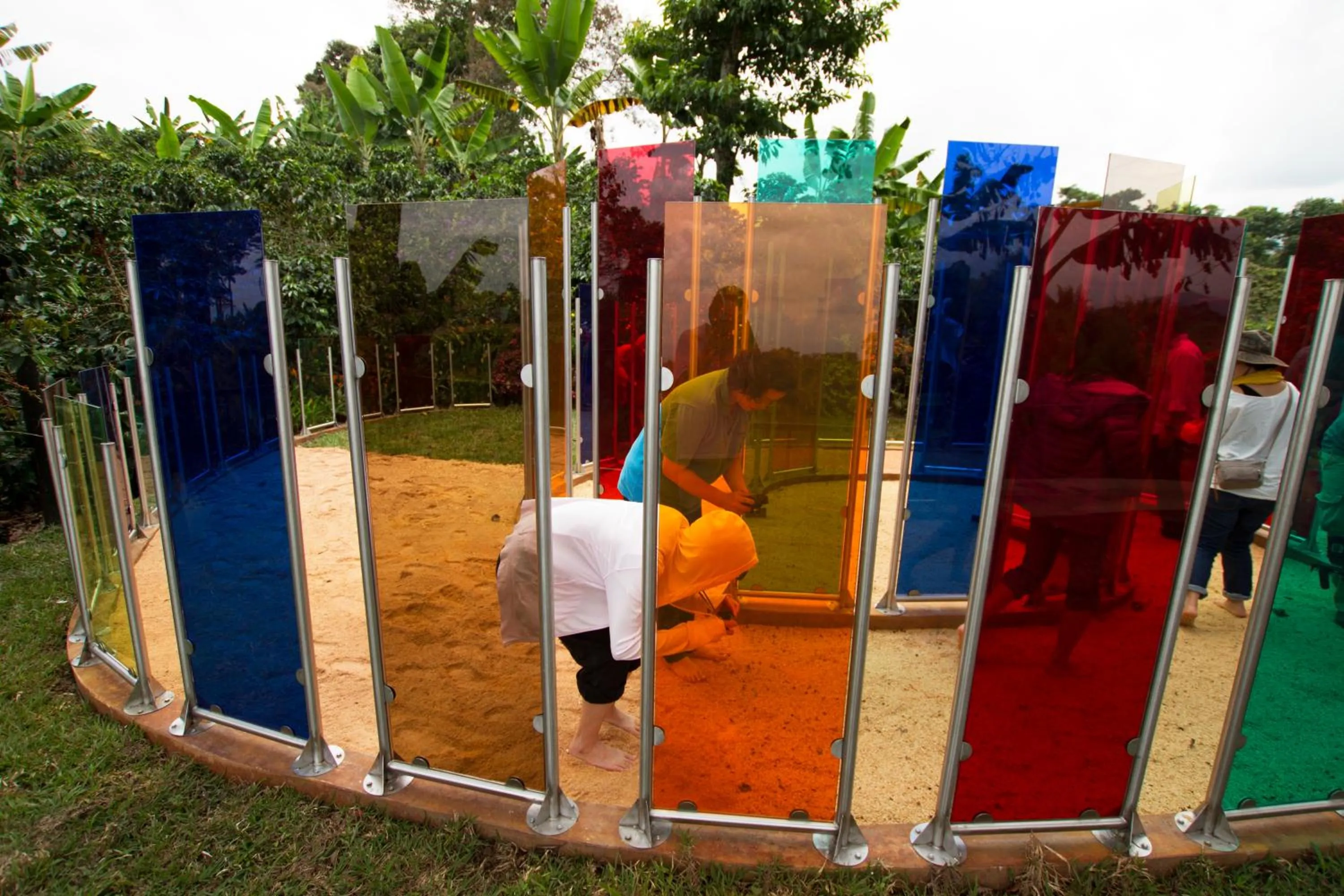 People in Hotel Hacienda Combia