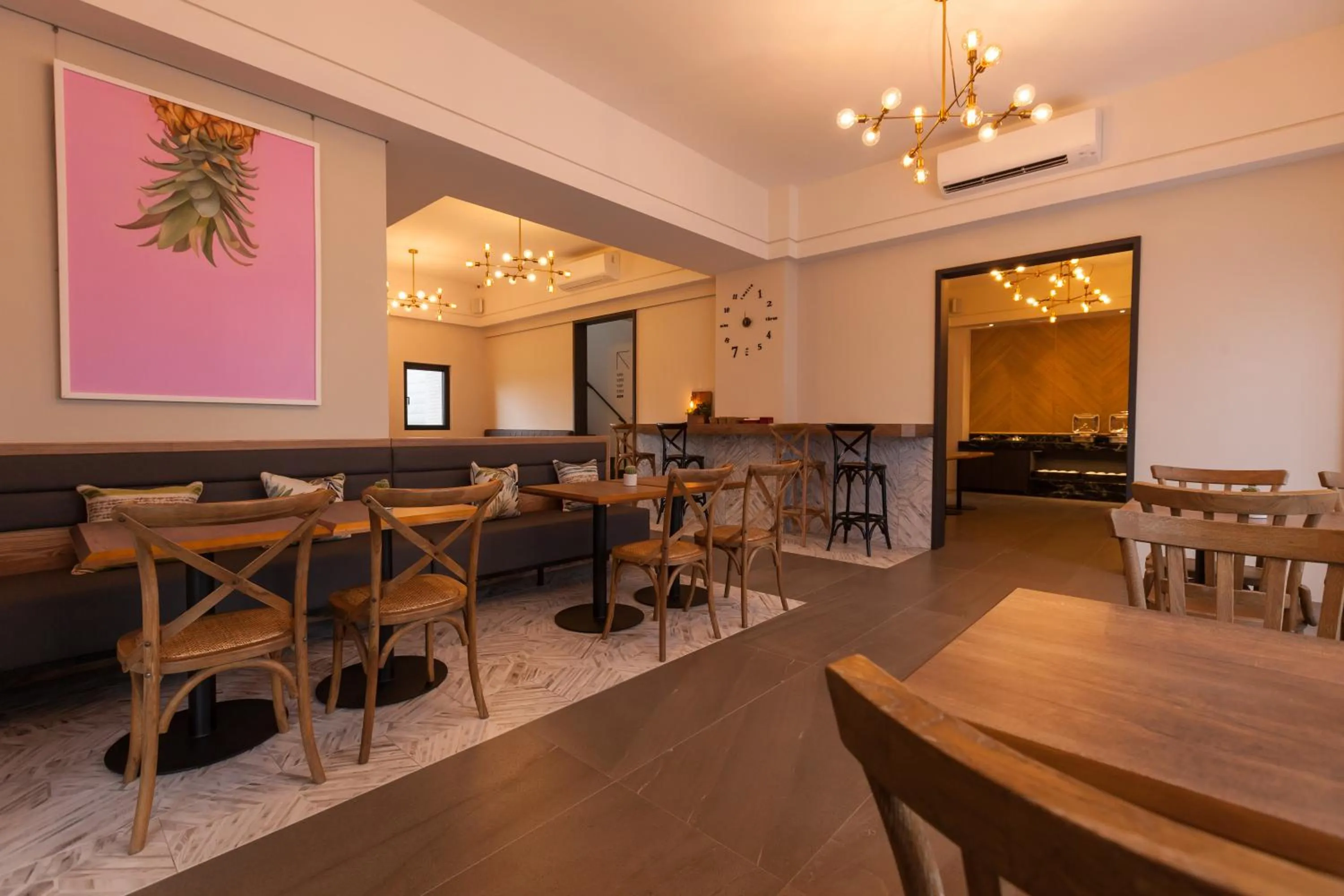 Restaurant/places to eat in Buluba-Green Fields