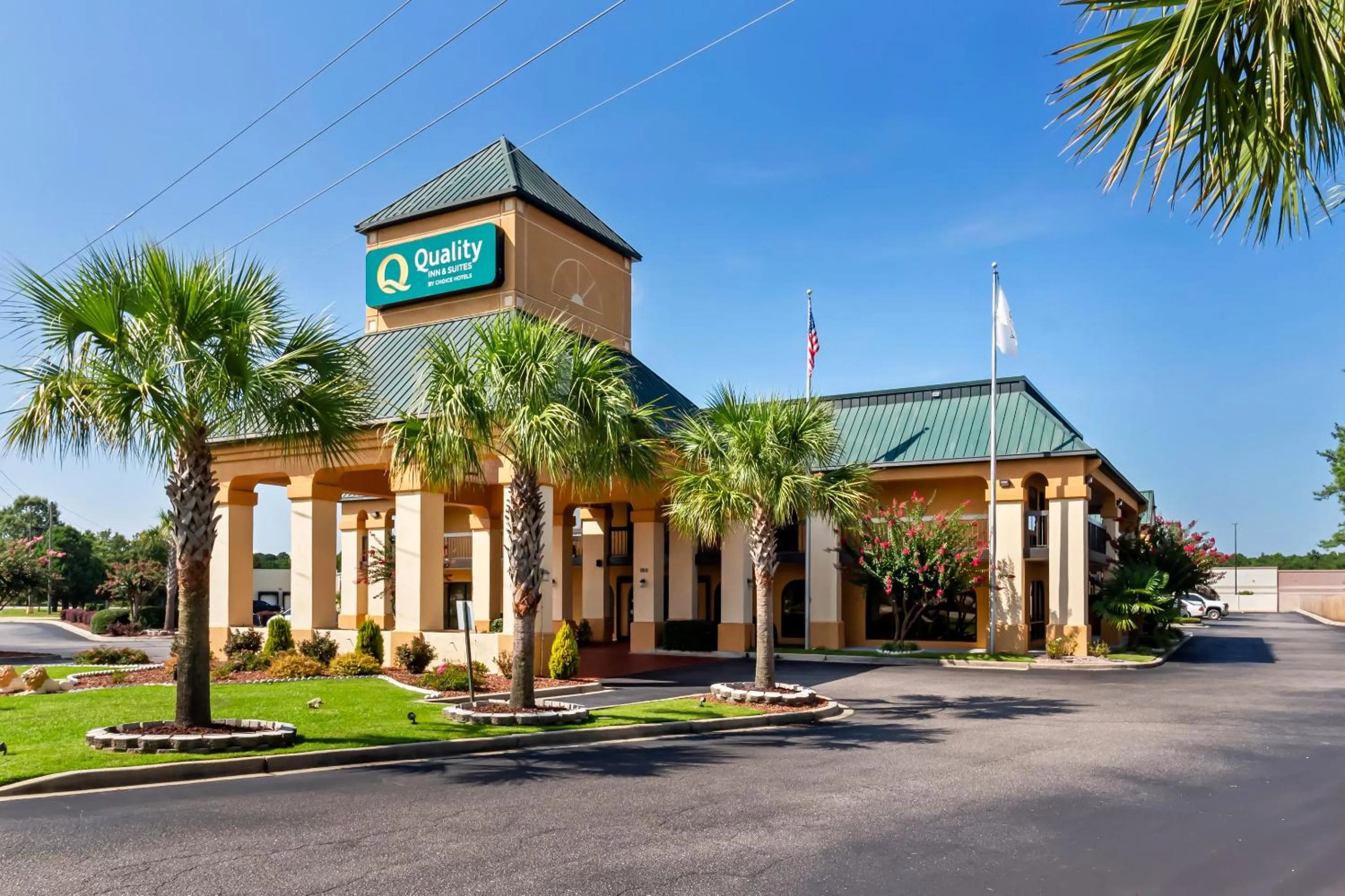 Property building in Quality Inn & Suites Florence Civic Center