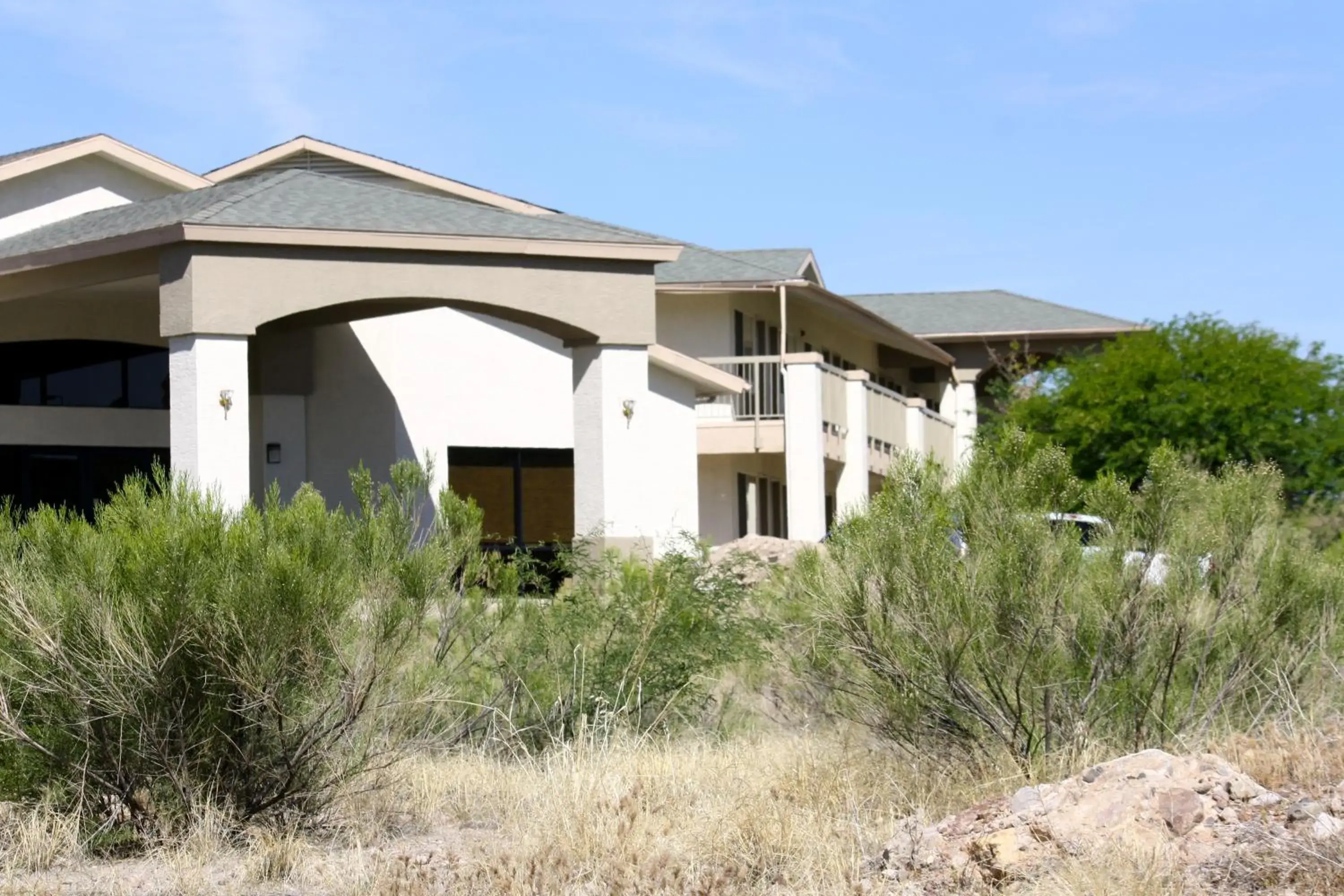 Landmark view in Days Inn by Wyndham Globe Landmark view in Days Inn by Wyndham Globe