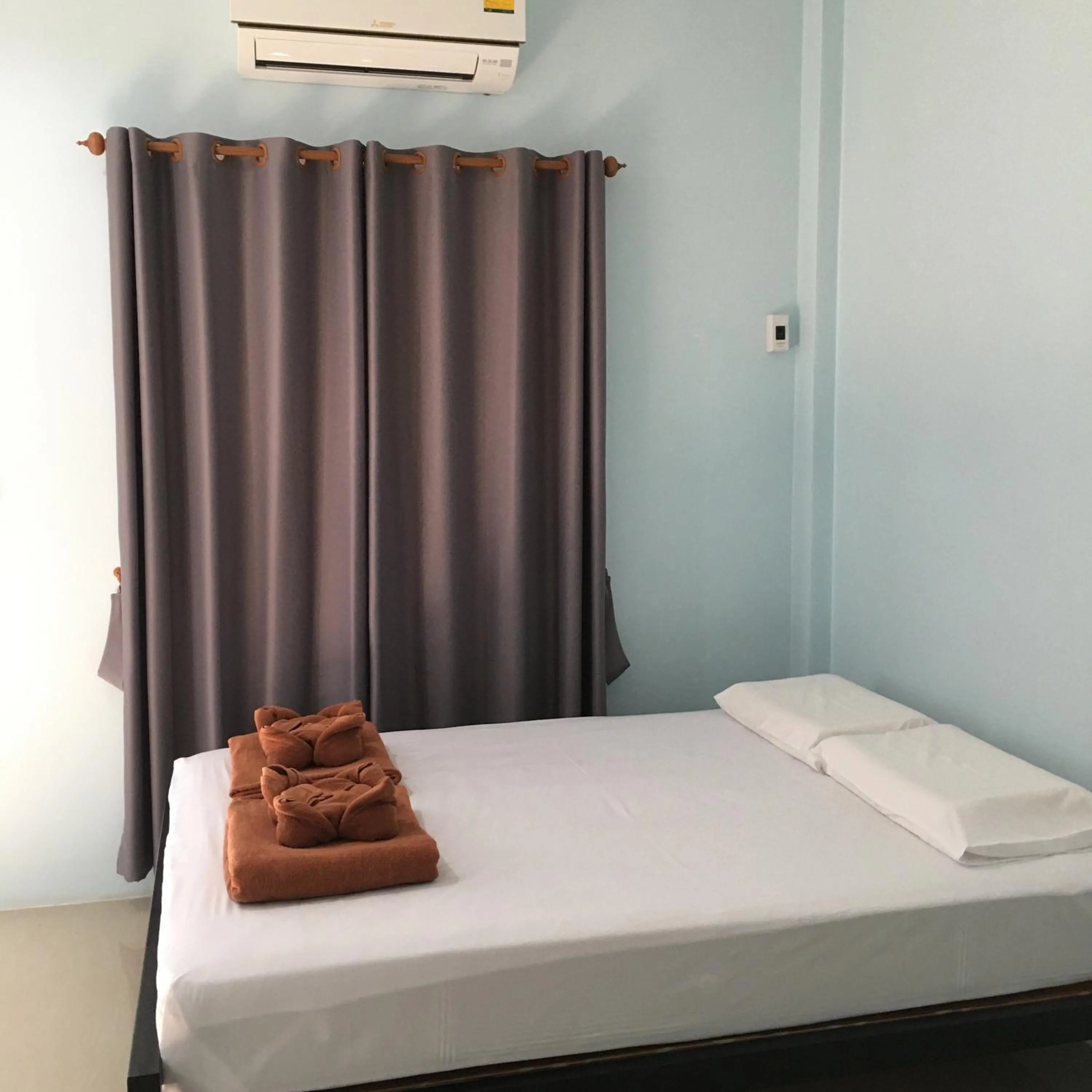 Bed in Khaosok Secret Hostel