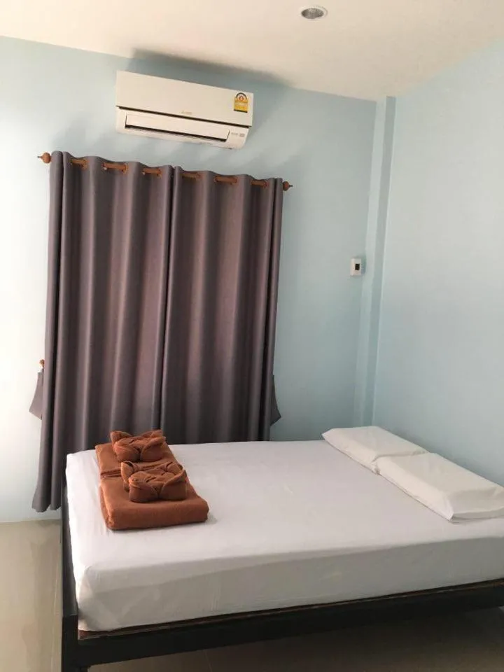 Bed in Khaosok Secret Hostel