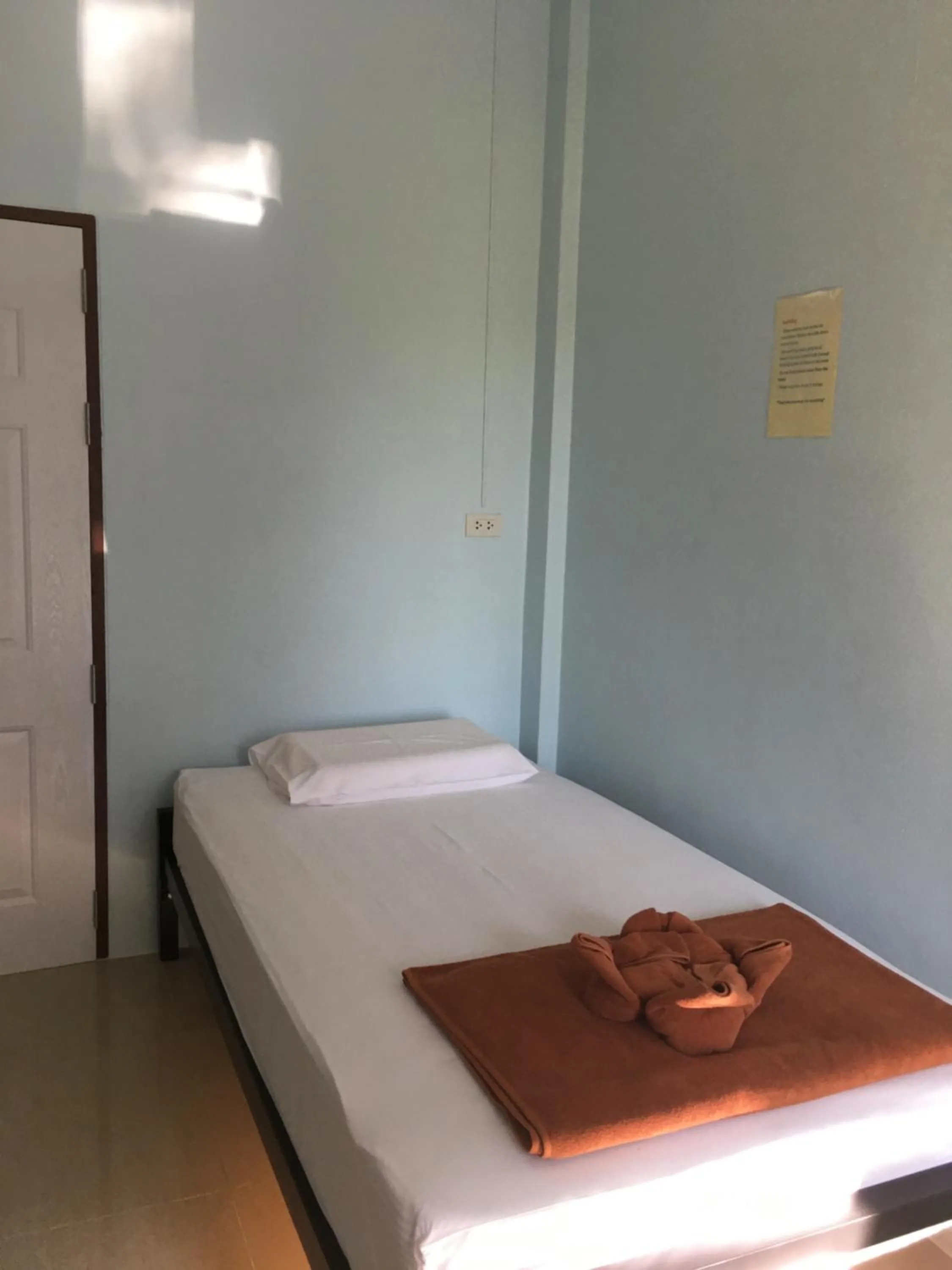 Bed in Khaosok Secret Hostel