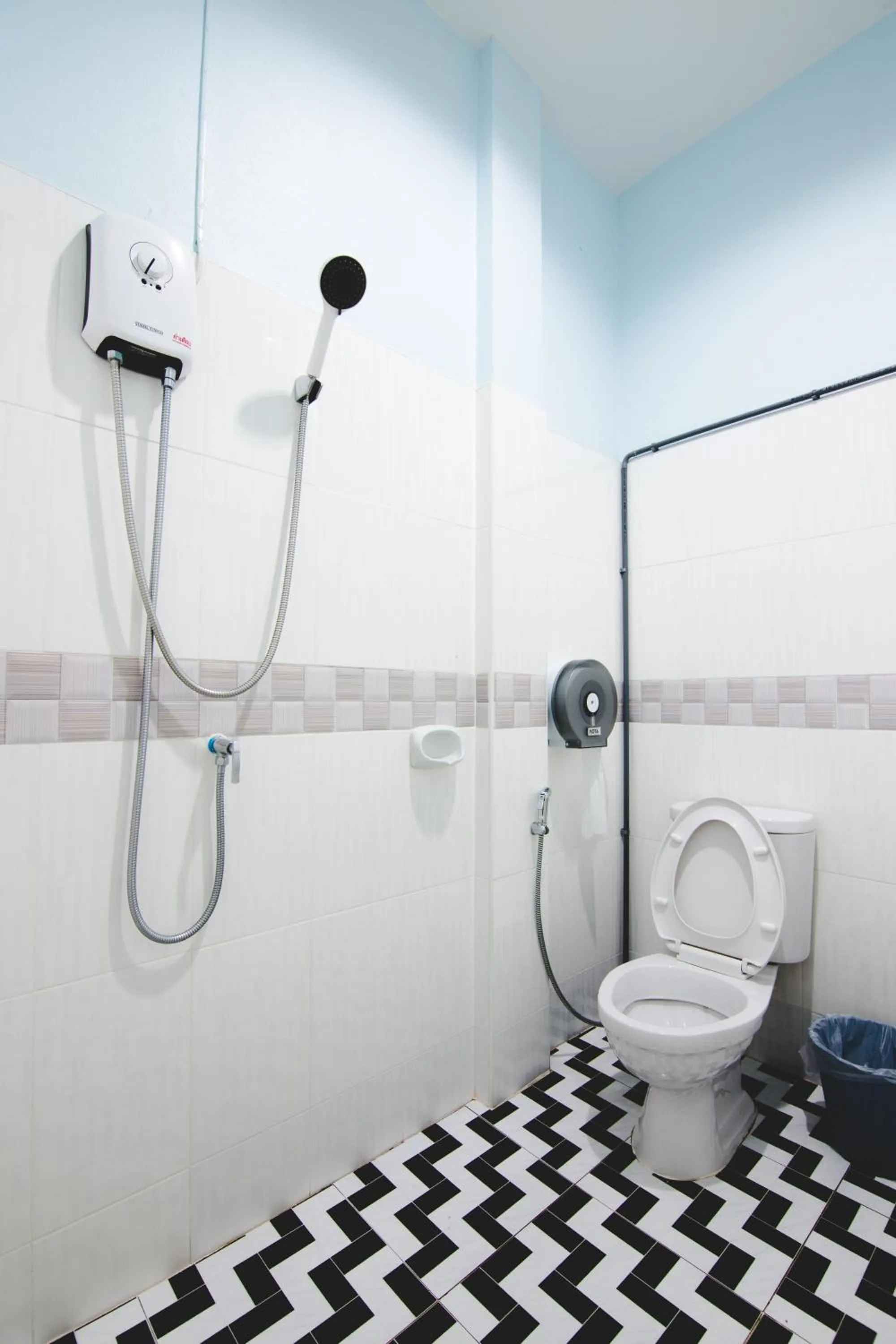 Khaosok Secret Hostel