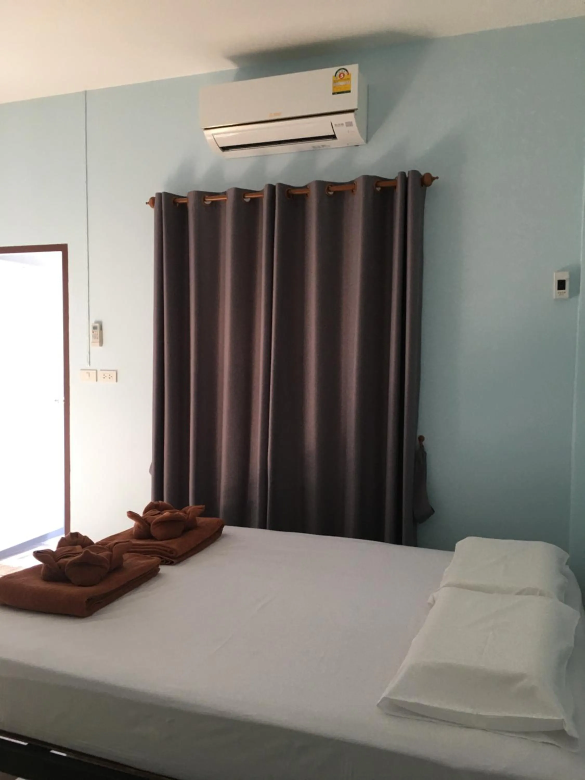 Bed in Khaosok Secret Hostel