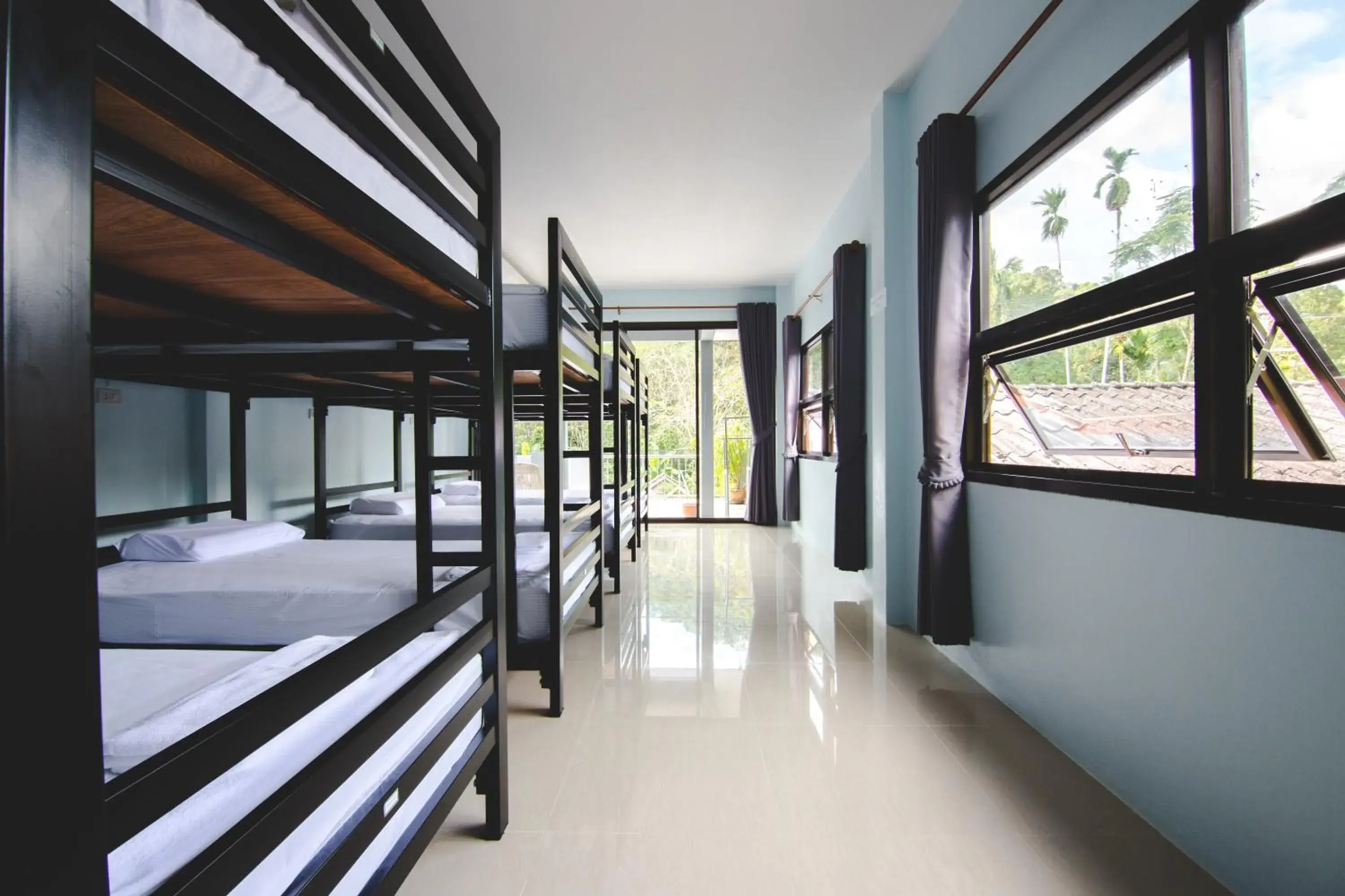 Bed in 8-Bed Mixed Dormitory Room in Khaosok Secret Hostel Bed in 8-Bed Mixed Dormitory Room in Khaosok Secret Hostel