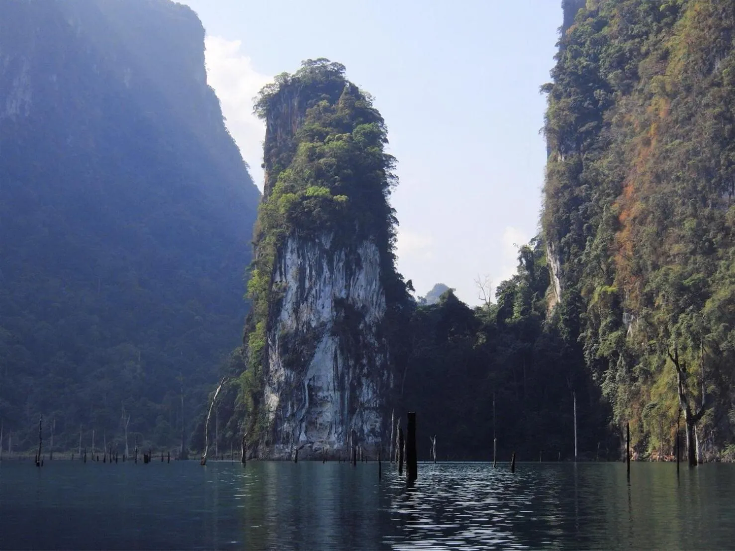 Khaosok Secret Hostel