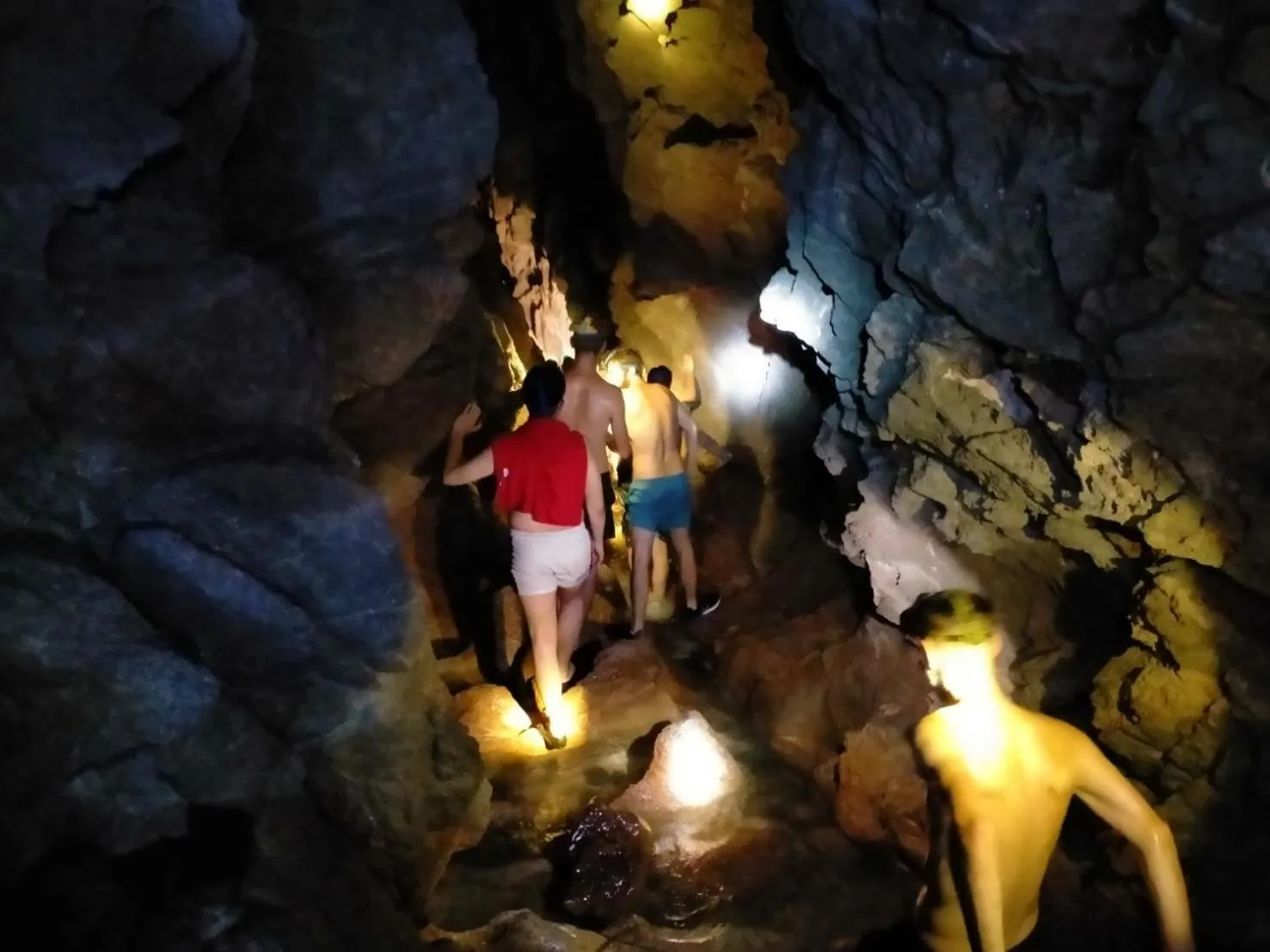 Khaosok Secret Hostel