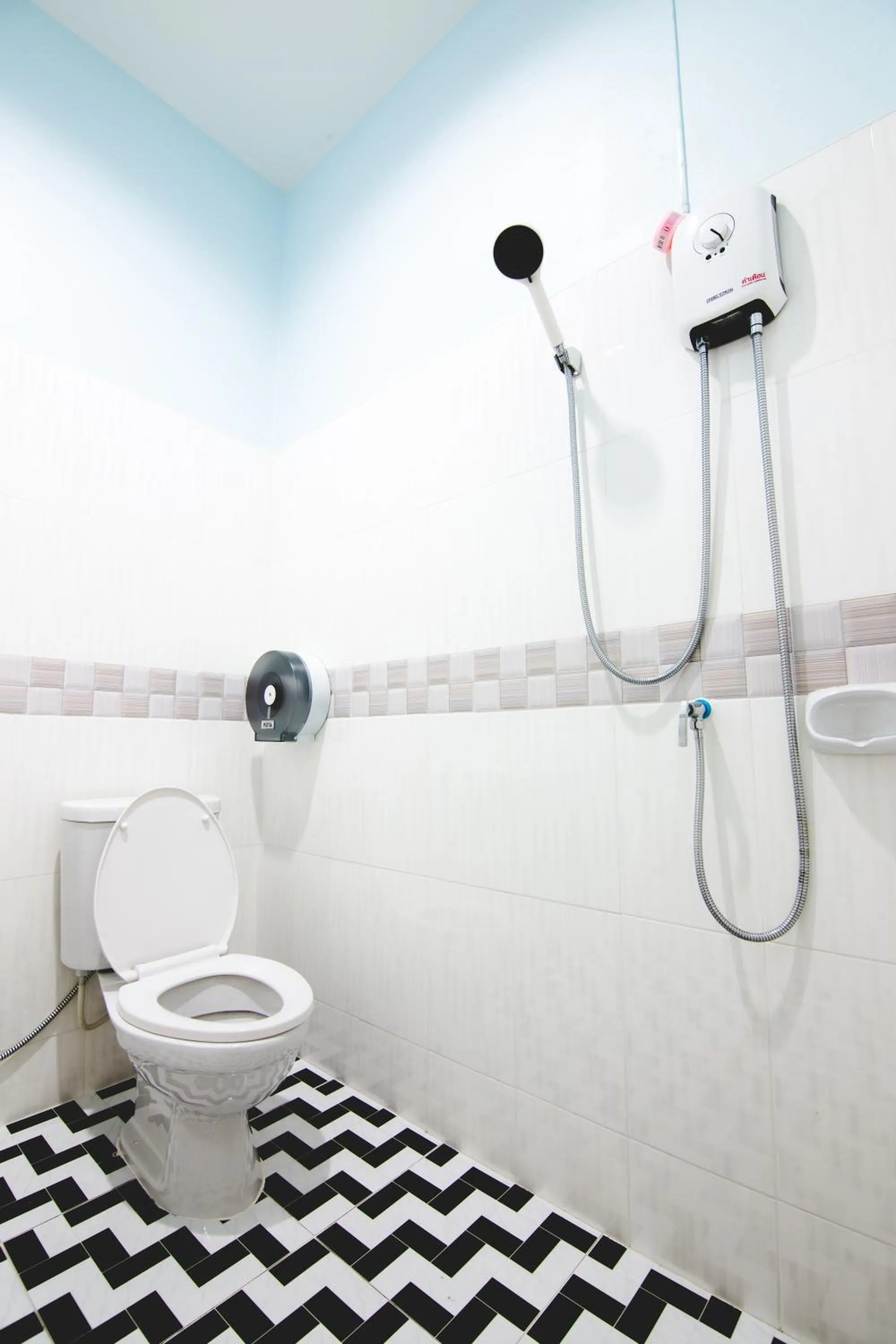 Khaosok Secret Hostel