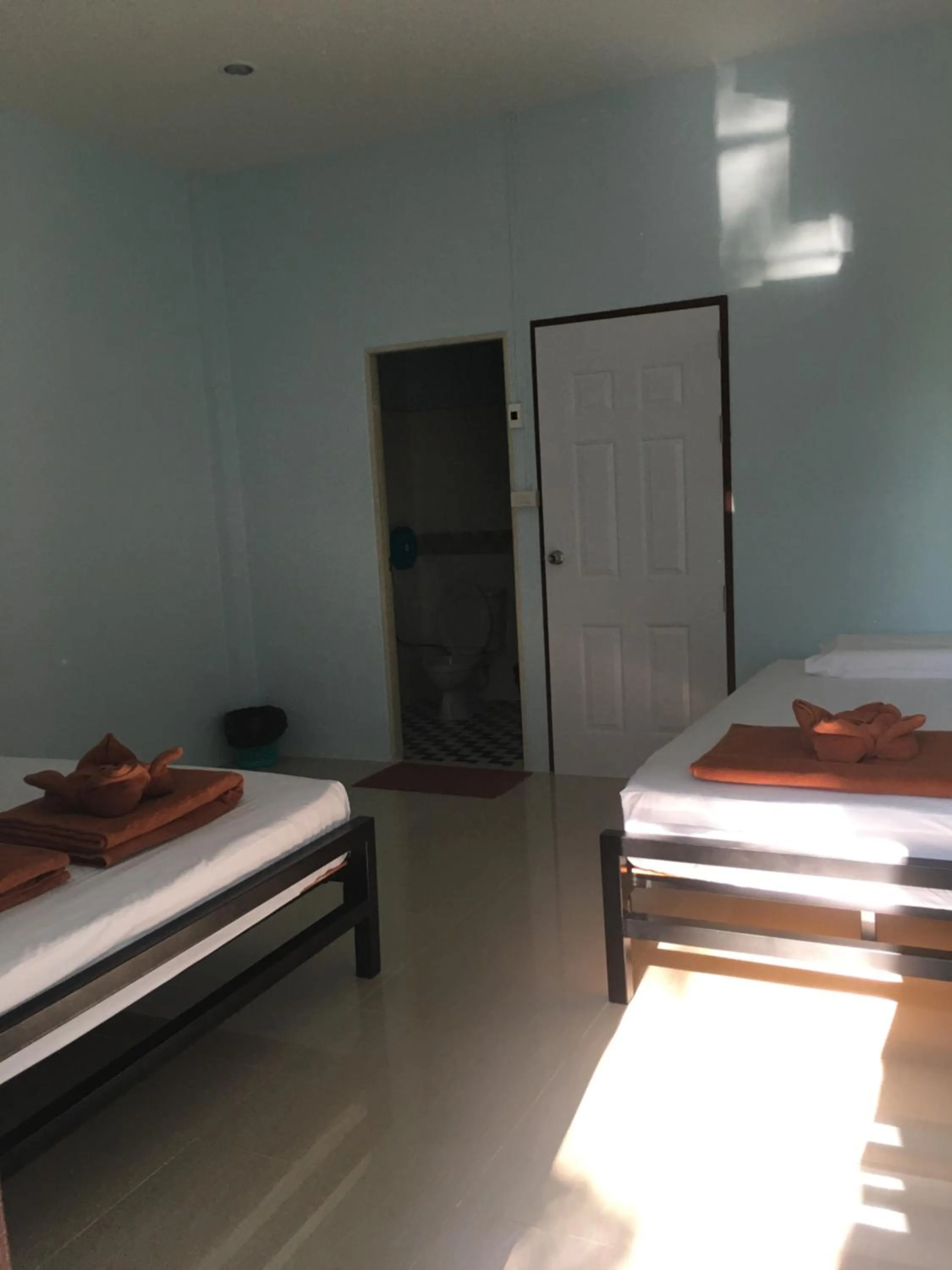 Bed in Khaosok Secret Hostel