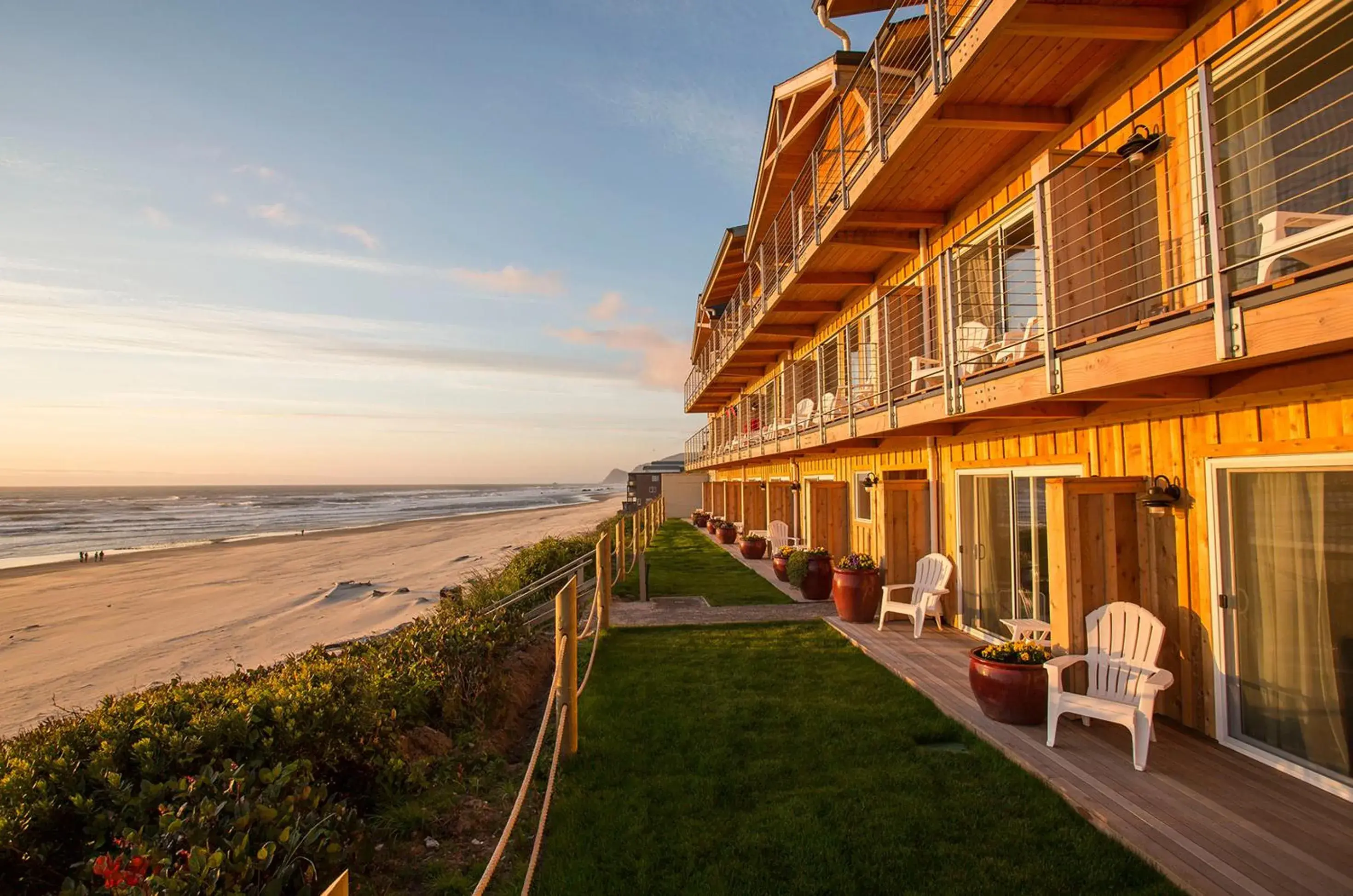Pelican Shores Inn Pelican Shores Inn