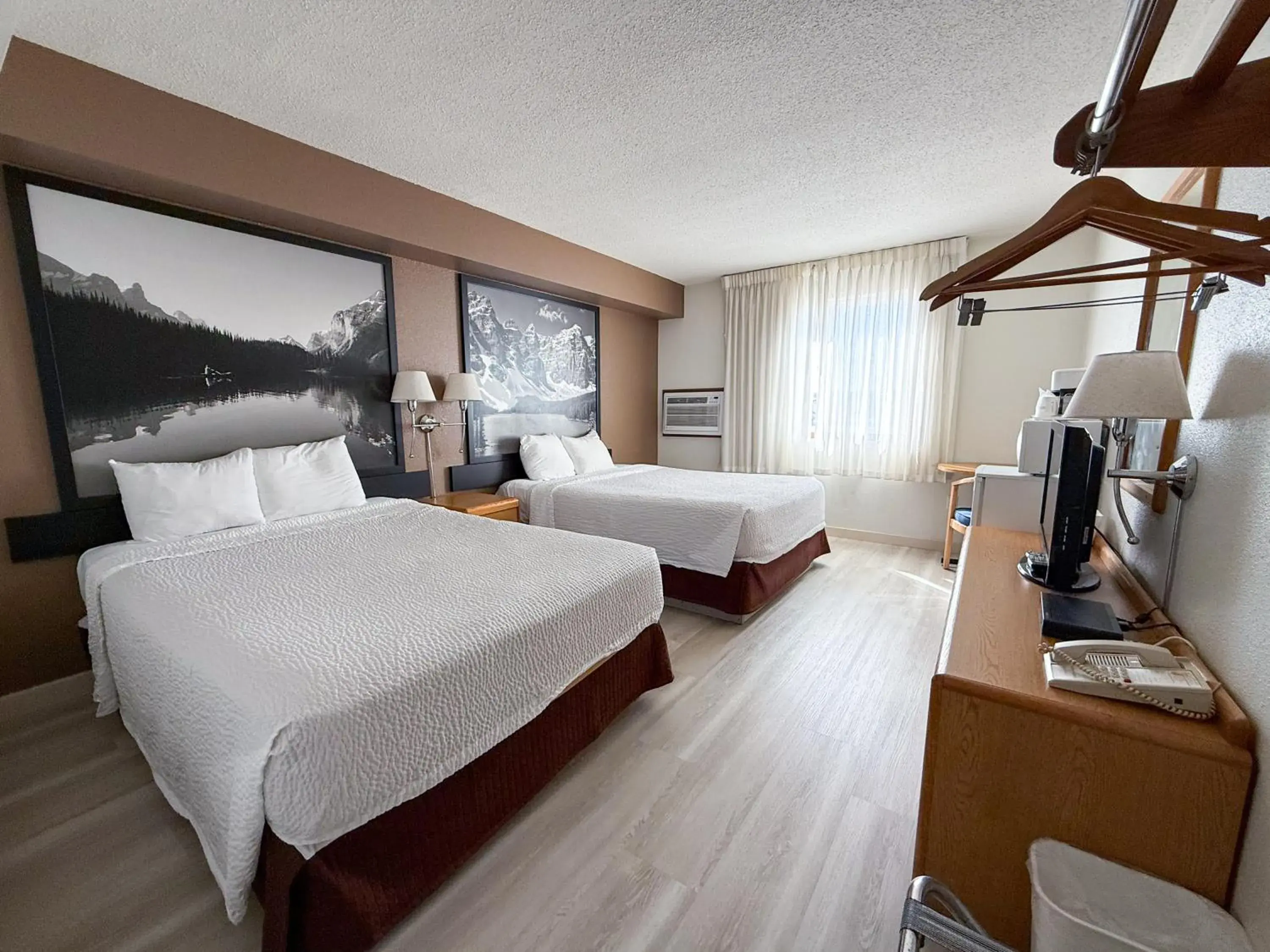 Bed in Super 8 by Wyndham Medicine Hat AB Bed in Super 8 by Wyndham Medicine Hat AB