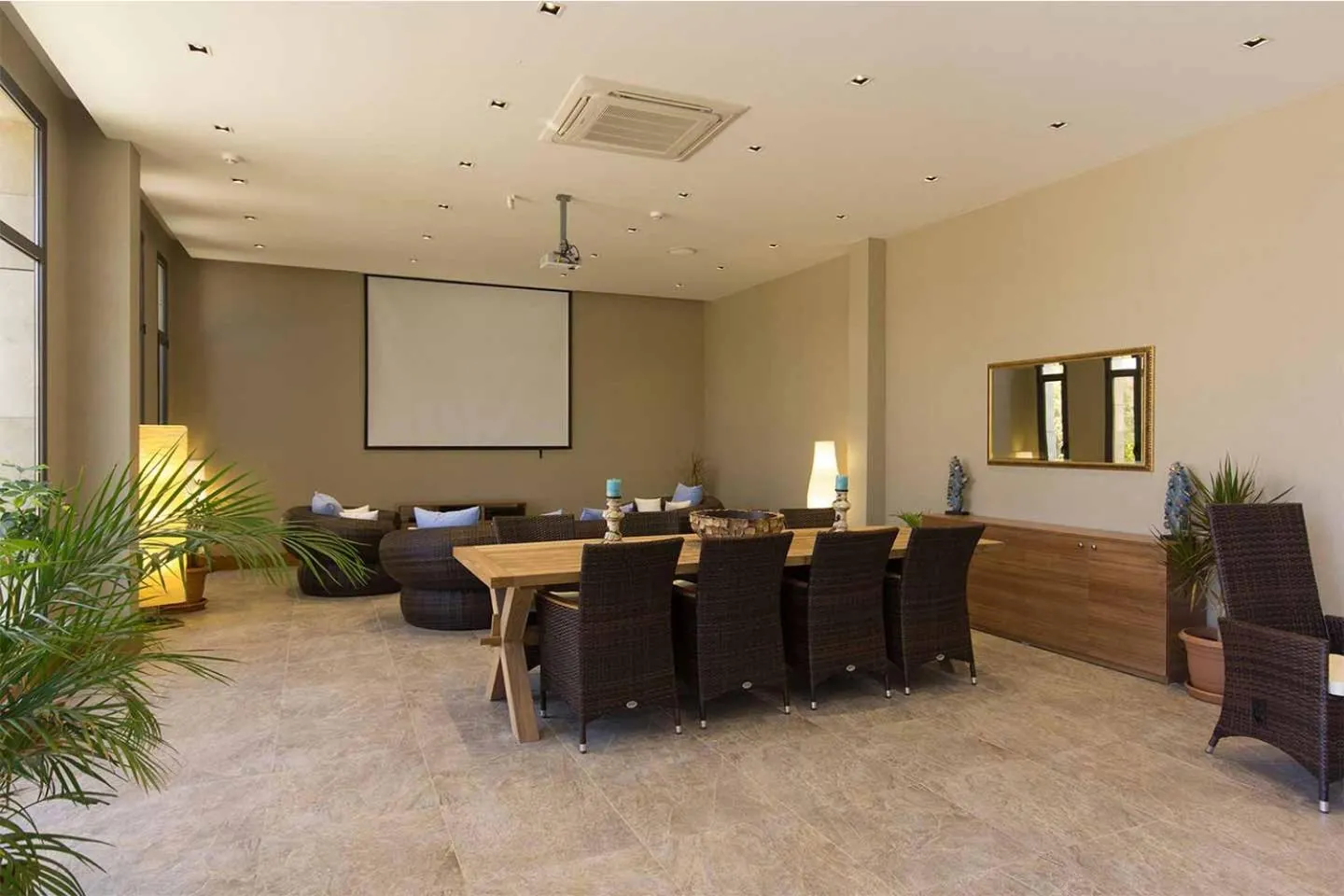 Meeting/conference room in Alya Sierra Villa Hotel