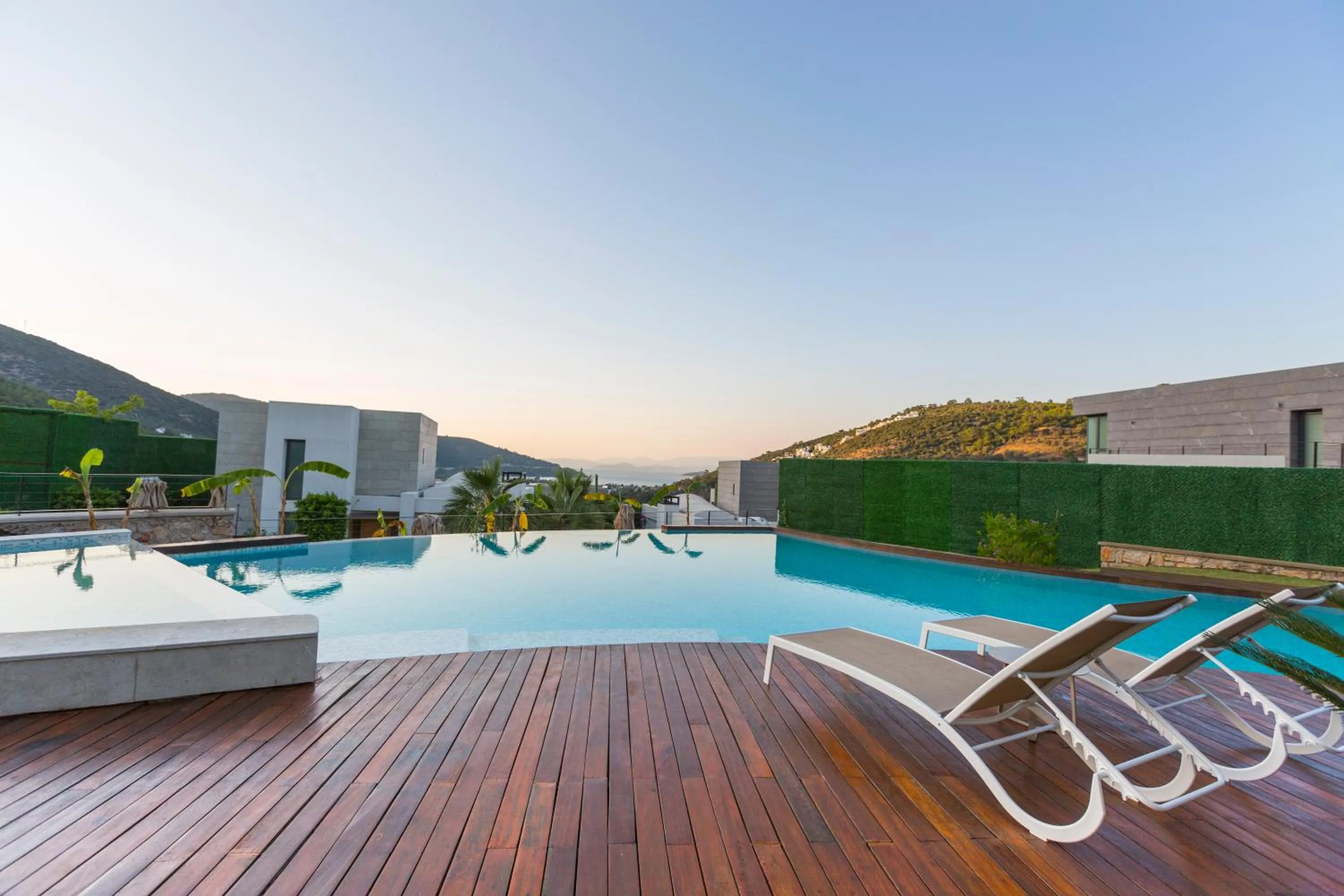 Swimming pool in Alya Sierra Villa Hotel