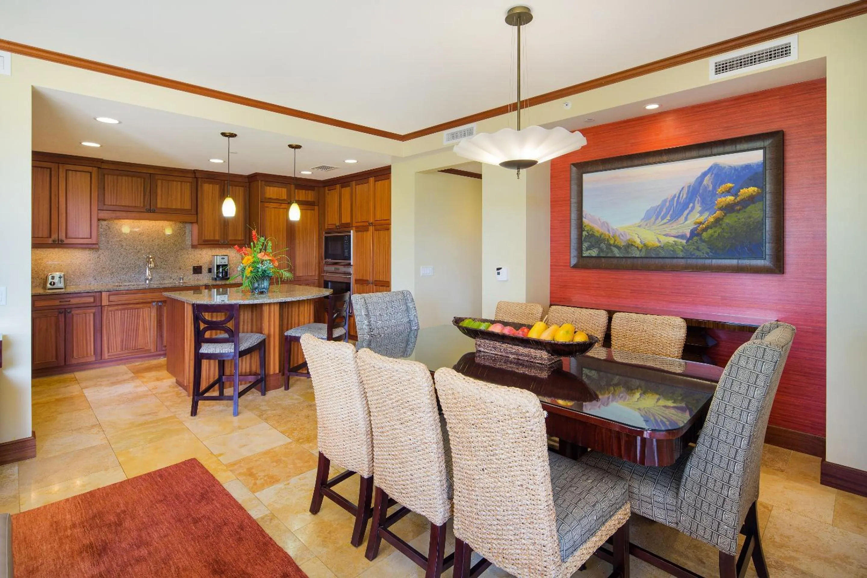 Dining area in Koloa Landing Resort at Po'ipu, Autograph Collection