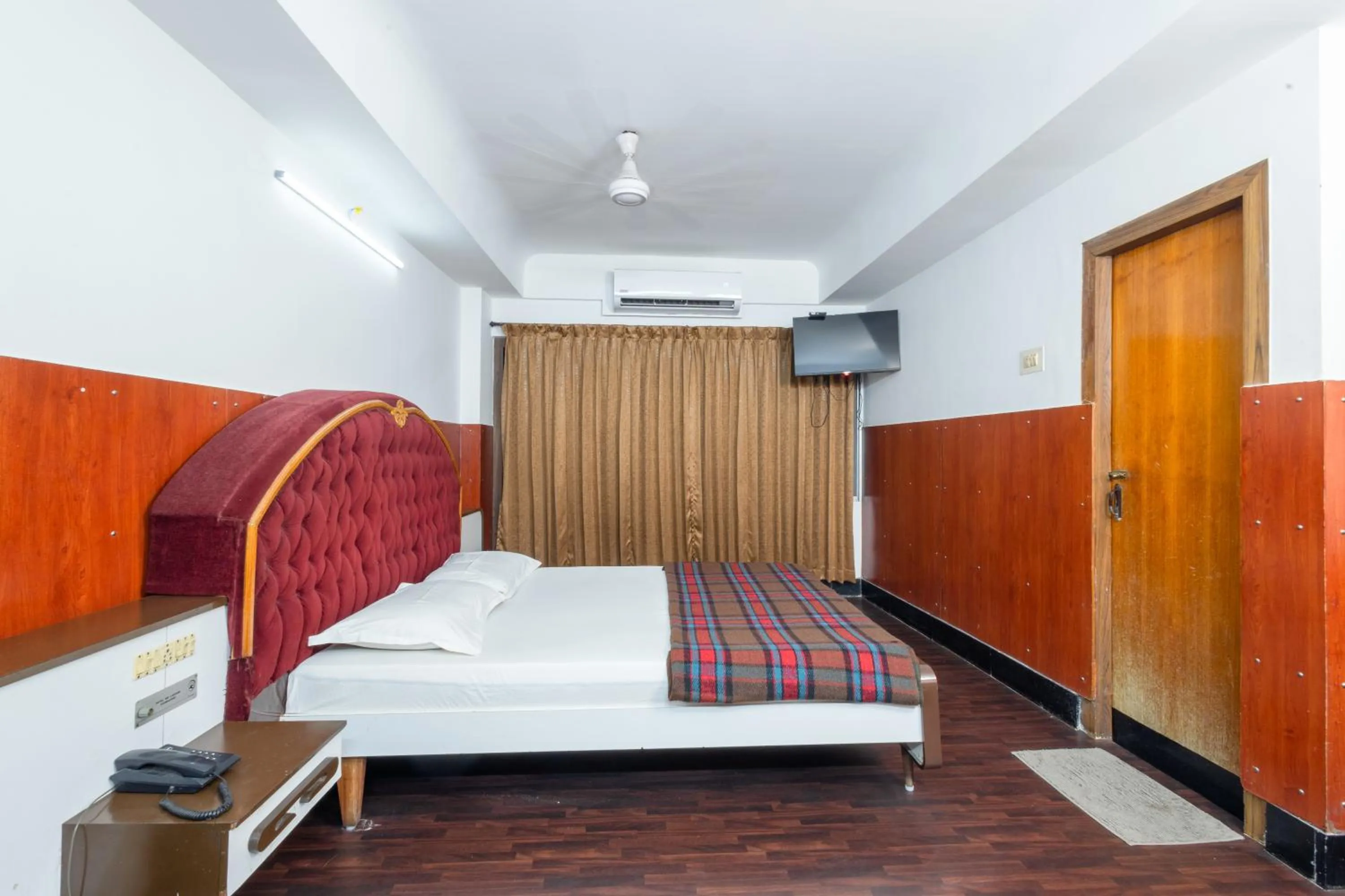 Bed in Hotel Srilakshmi