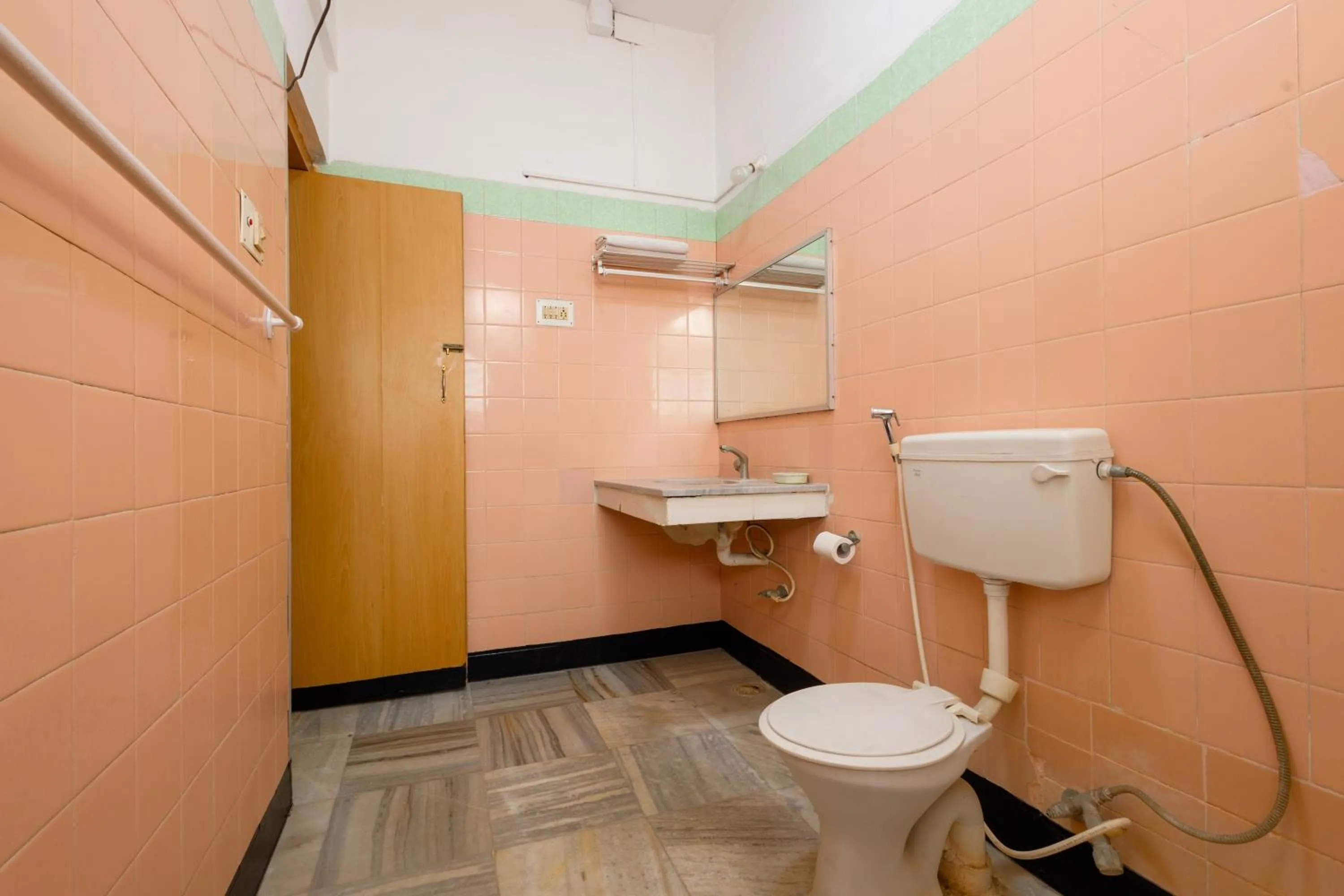 Bathroom in Hotel Srilakshmi