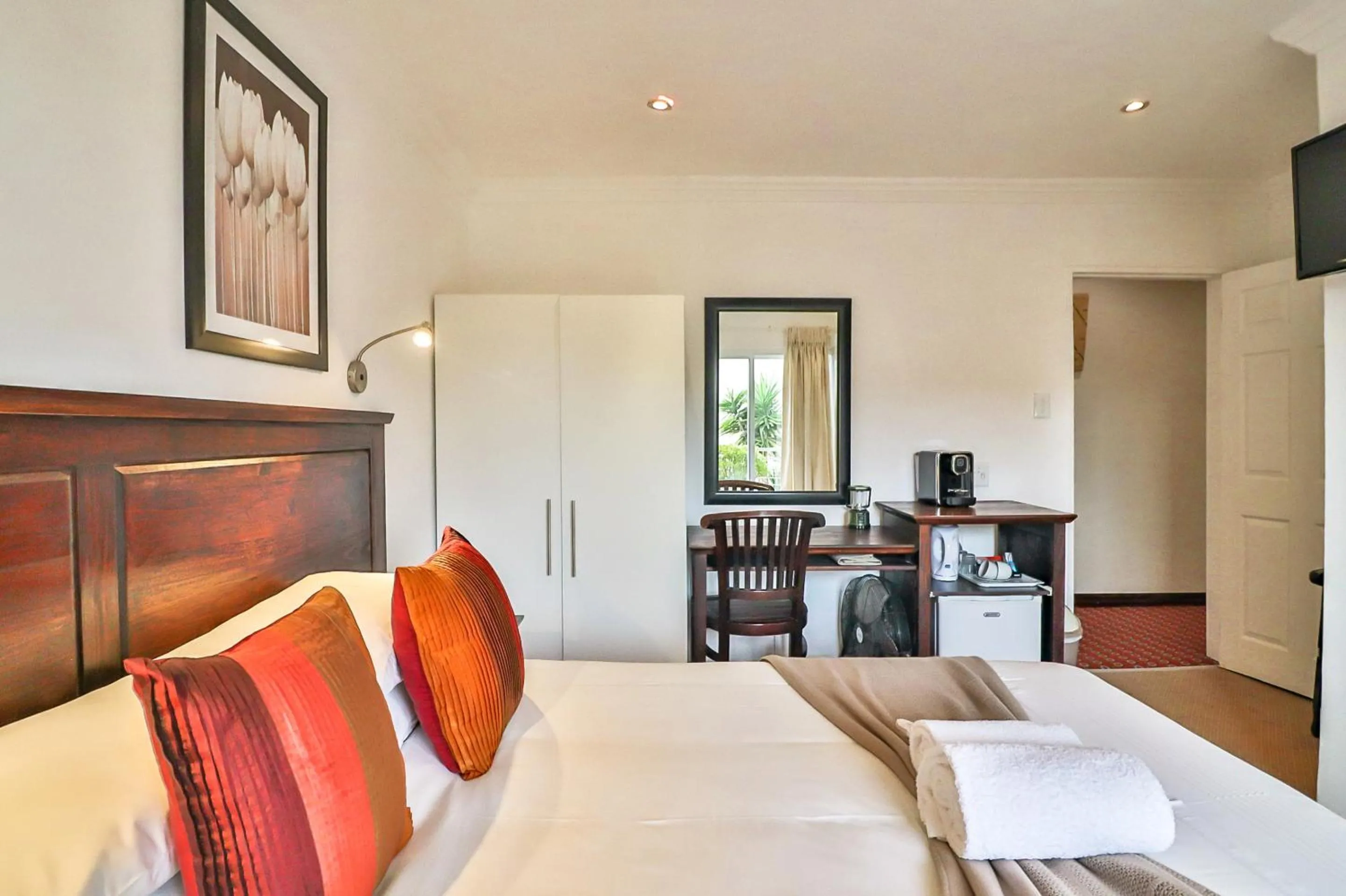 Bedroom, Bed in Kwantu Guesthouse 2