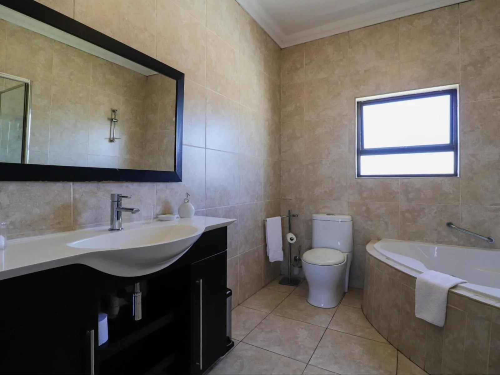 Bathroom in Kwantu Guesthouse 2