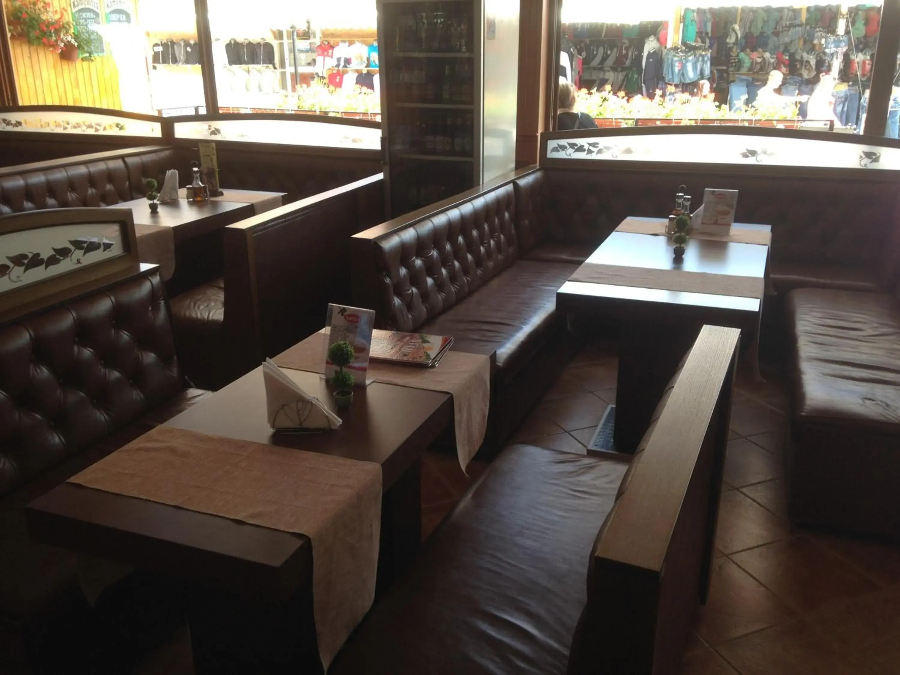 Restaurant/places to eat in Hotel Atol Restaurant/places to eat in Hotel Atol