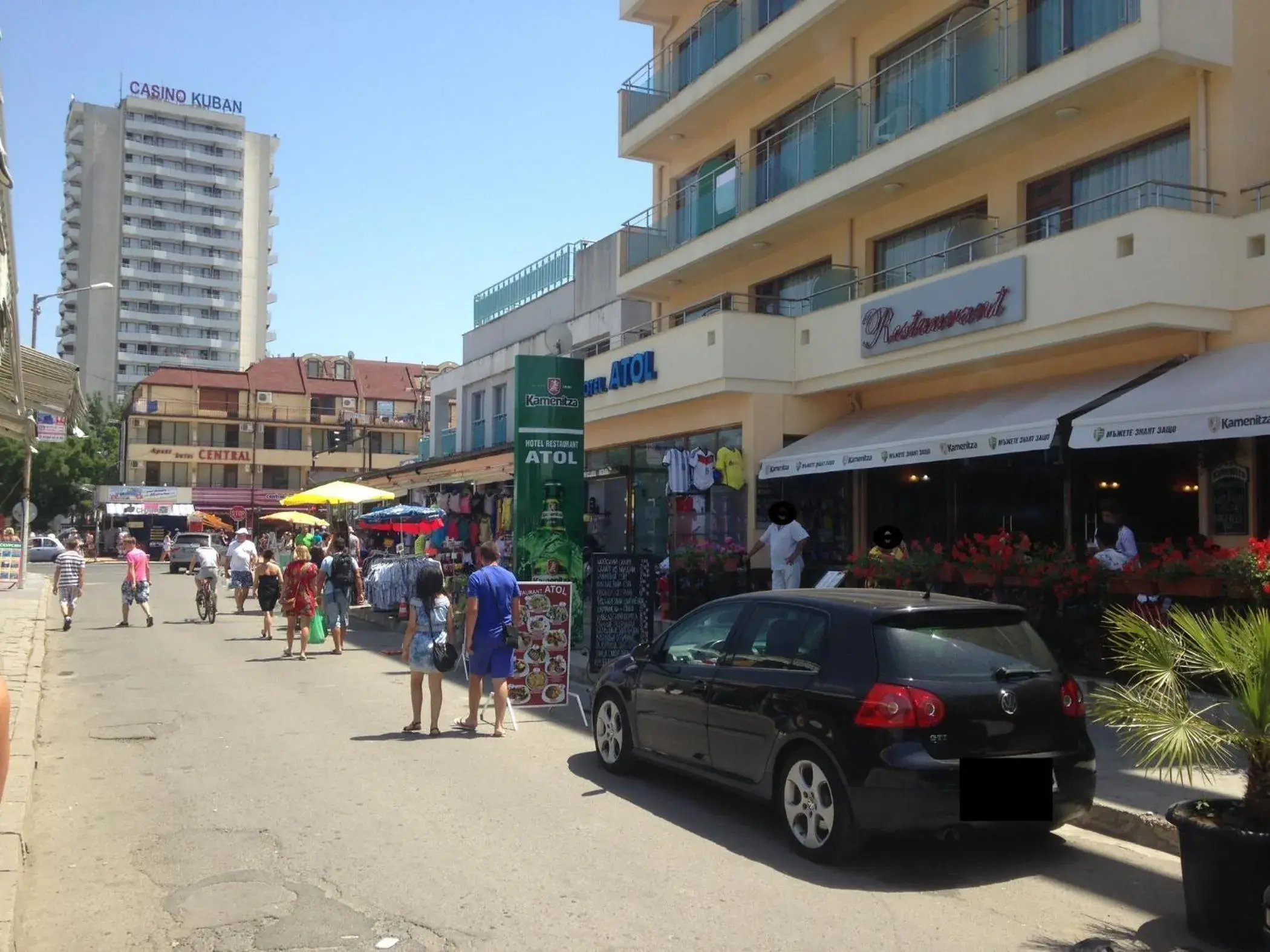 Facade/entrance in Hotel Atol Facade/entrance in Hotel Atol