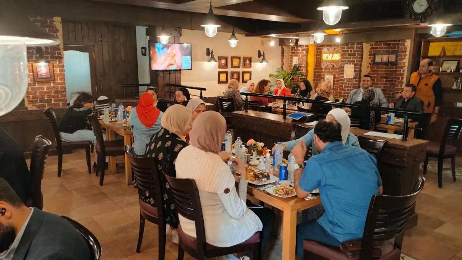 Restaurant/places to eat in Pearl Hotel, Maadi Restaurant/places to eat in Pearl Hotel, Maadi