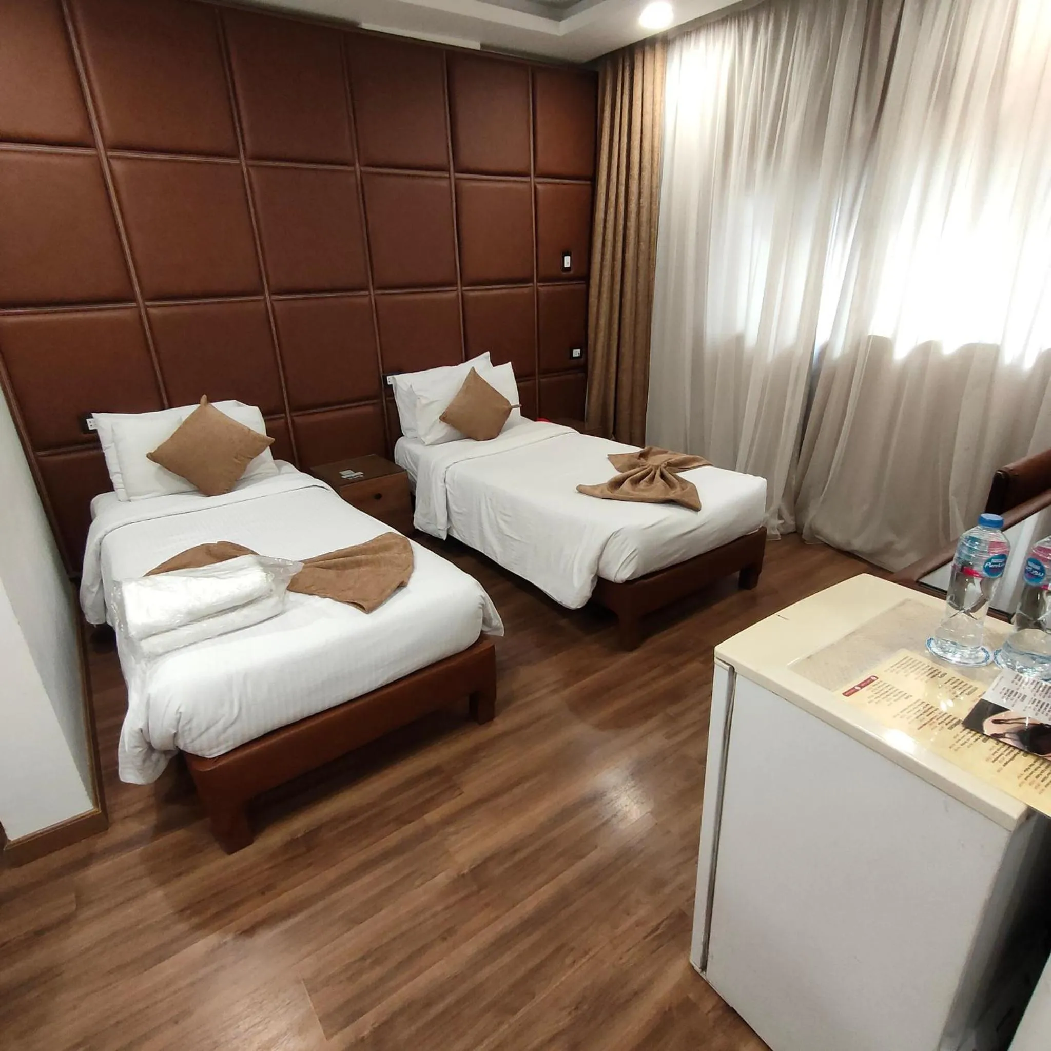 Bedroom, Bed in Pearl Hotel, Maadi