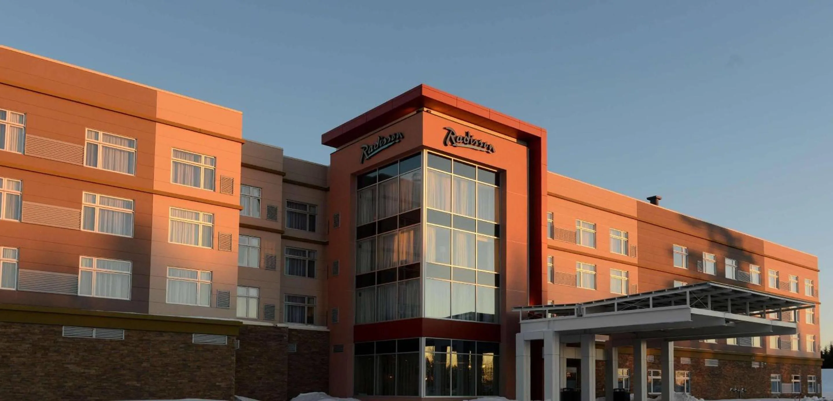 Property building in Radisson Kingswood Hotel & Suites, Fredericton