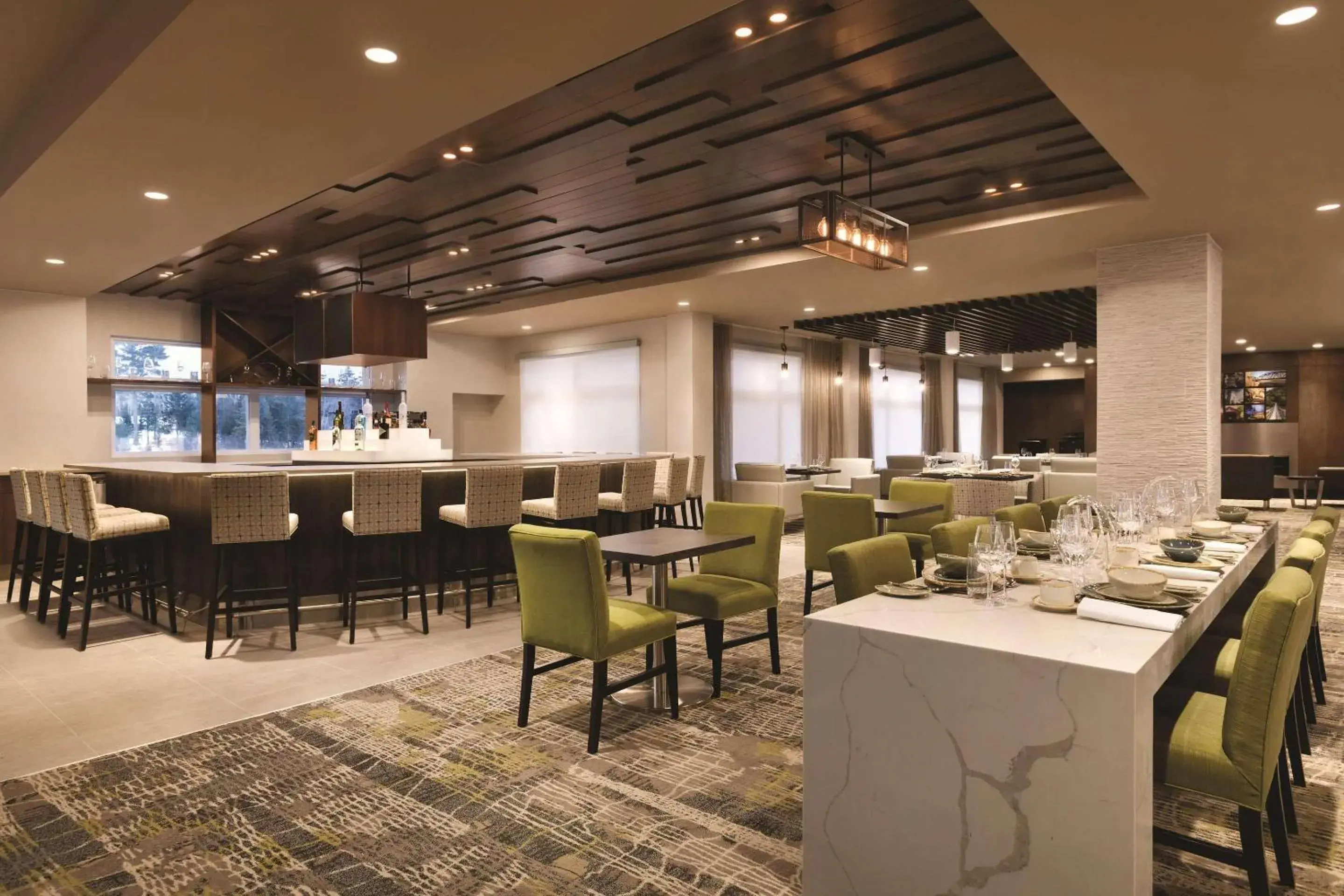 Restaurant/places to eat in Radisson Kingswood Hotel & Suites, Fredericton Restaurant/places to eat in Radisson Kingswood Hotel & Suites, Fredericton