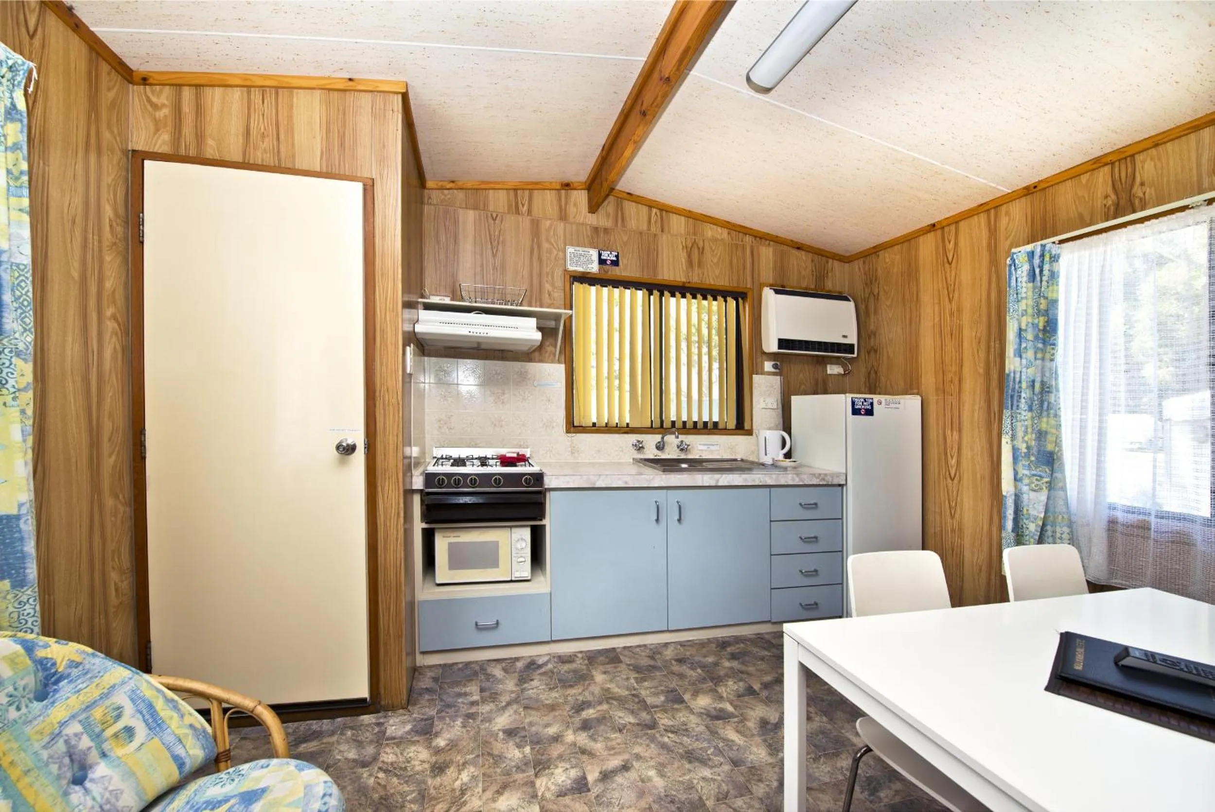 Kitchen or kitchenette in Albany Holiday Park