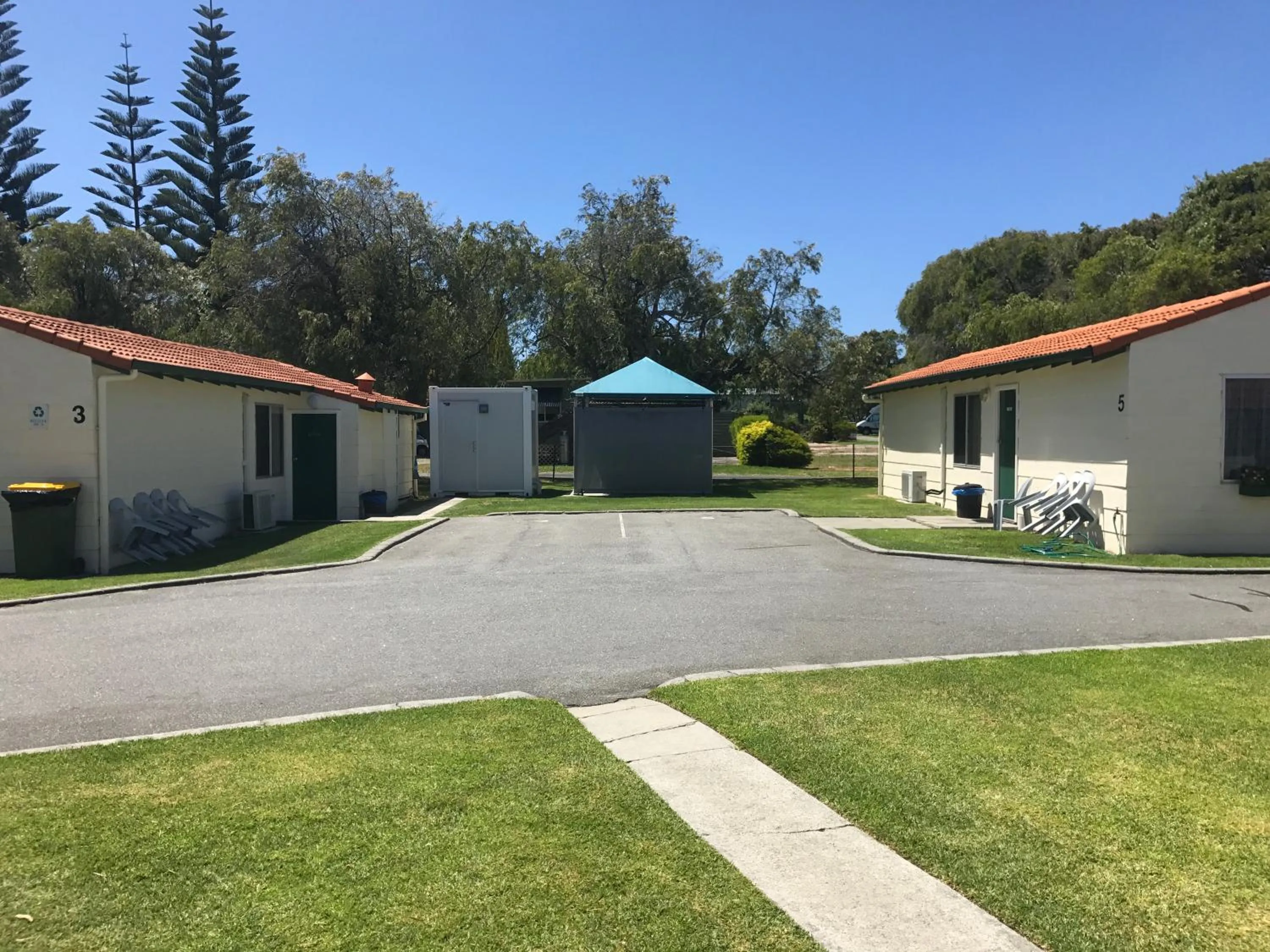 Property building in Havana Villas