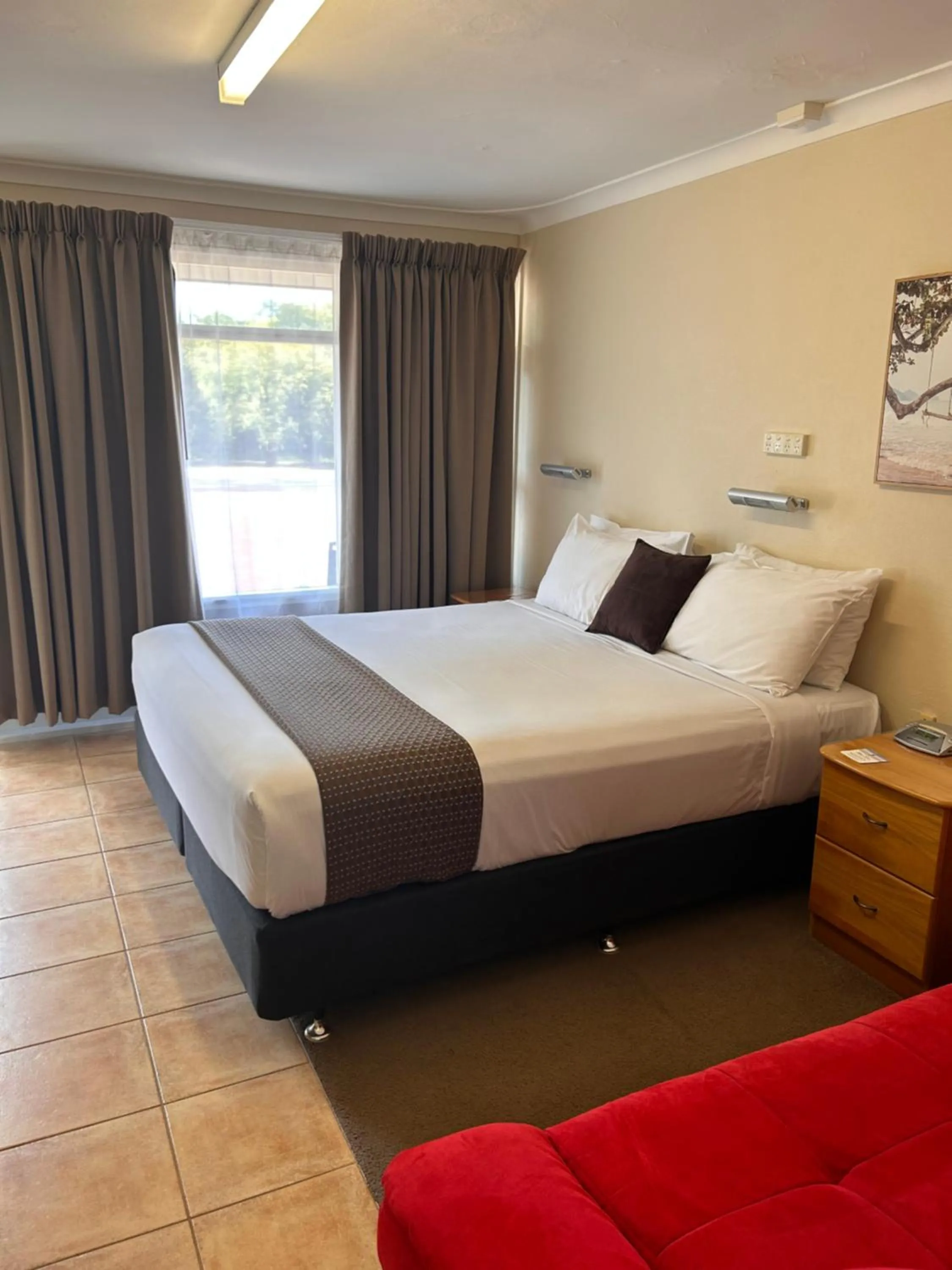 Bed in Emu Point Motel