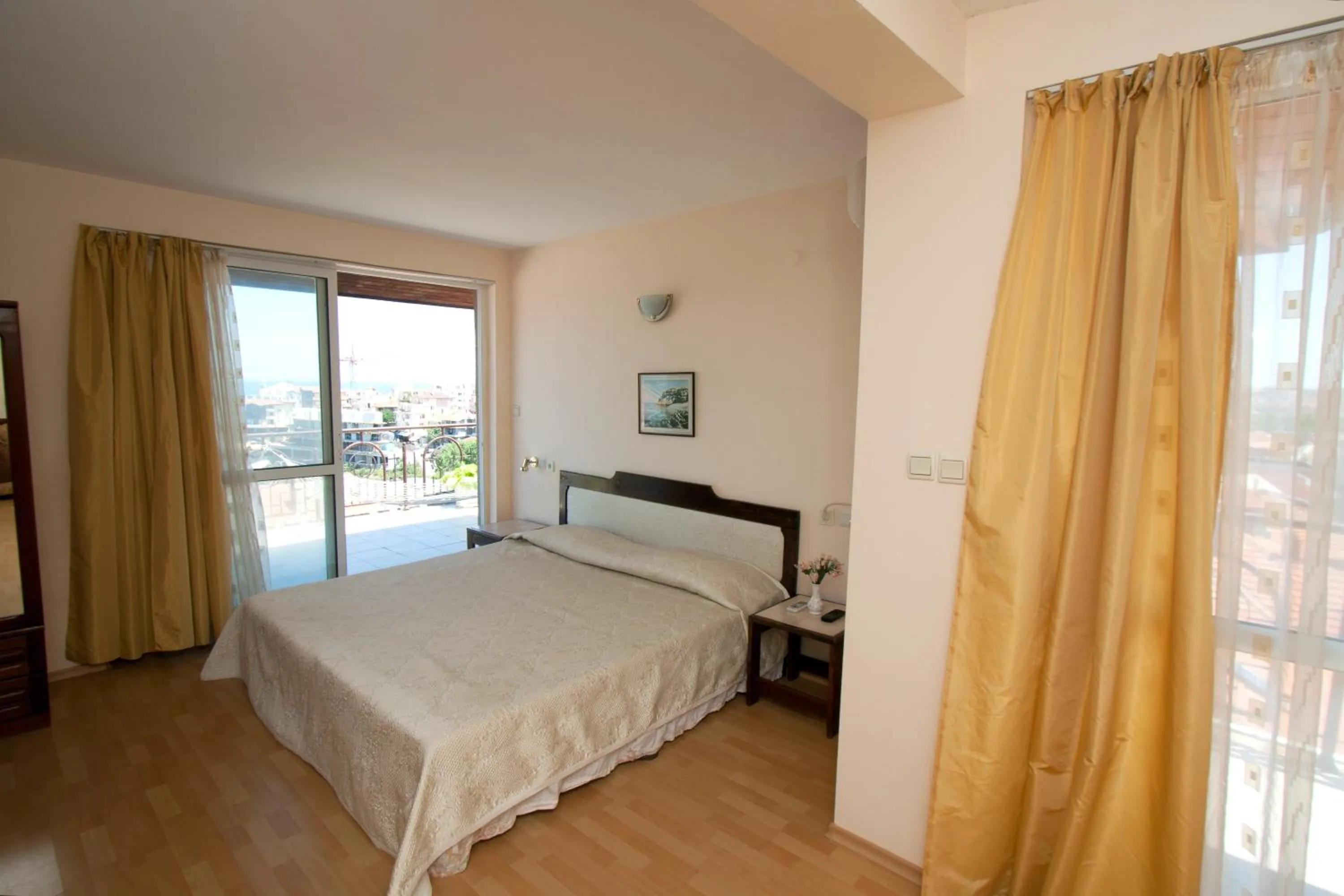 Bedroom, Bed in Family Hotel Verona