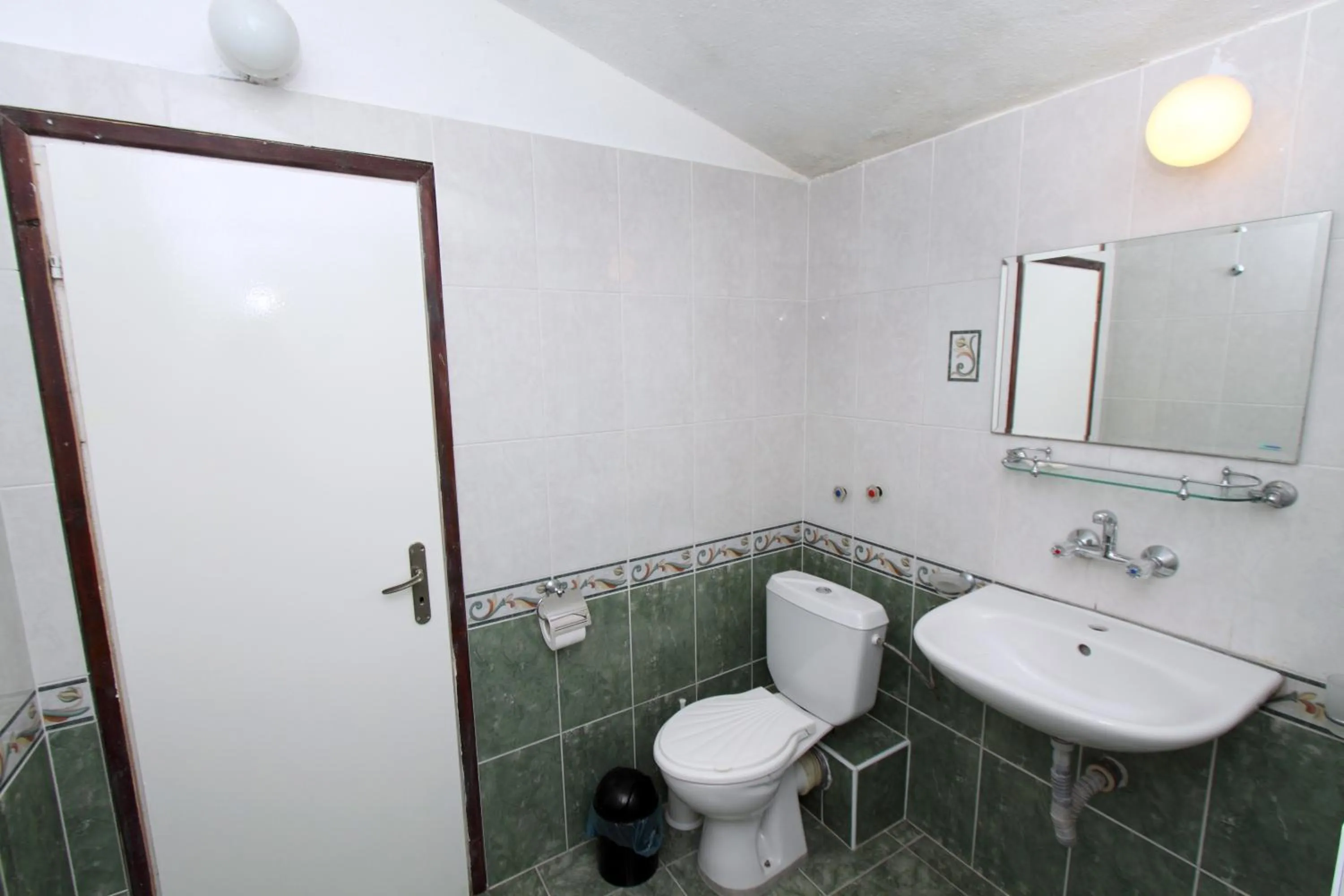 Bathroom in Family Hotel Verona