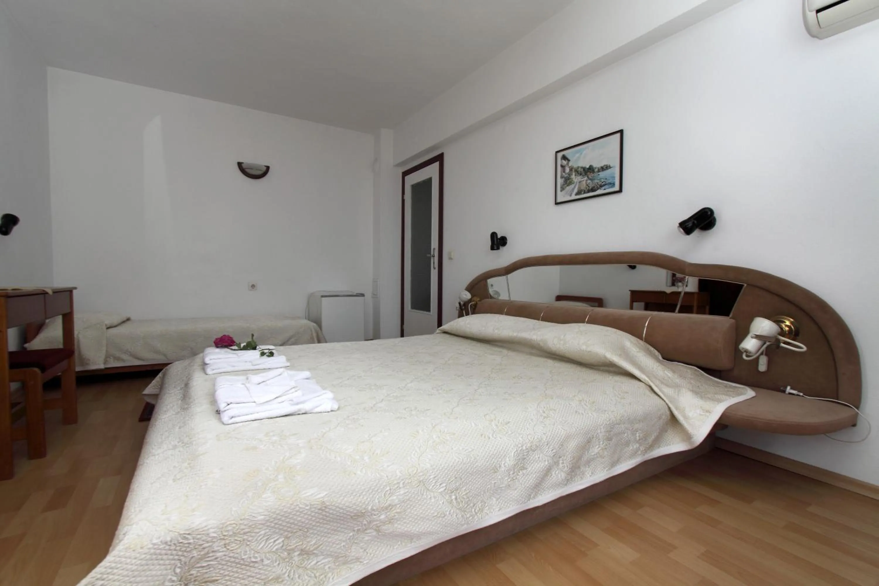 Bedroom, Bed in Family Hotel Verona