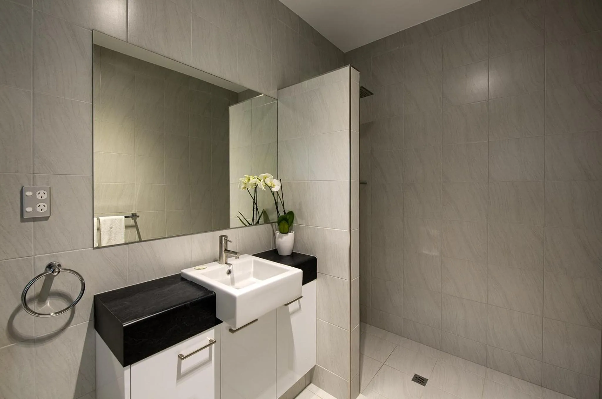 Shower in Pelicans Albany Middleton Beach