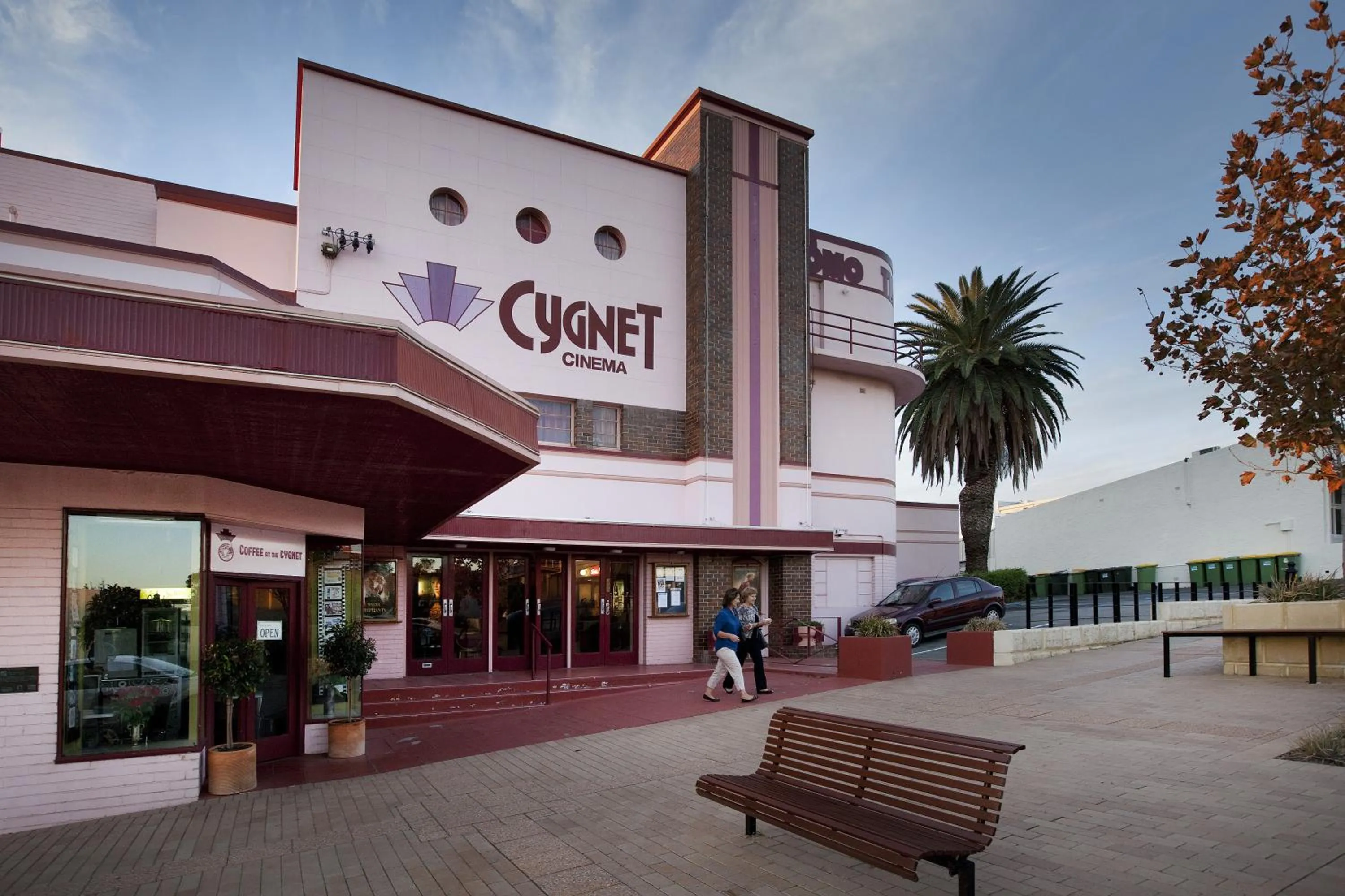 Entertainment in Windsor Lodge