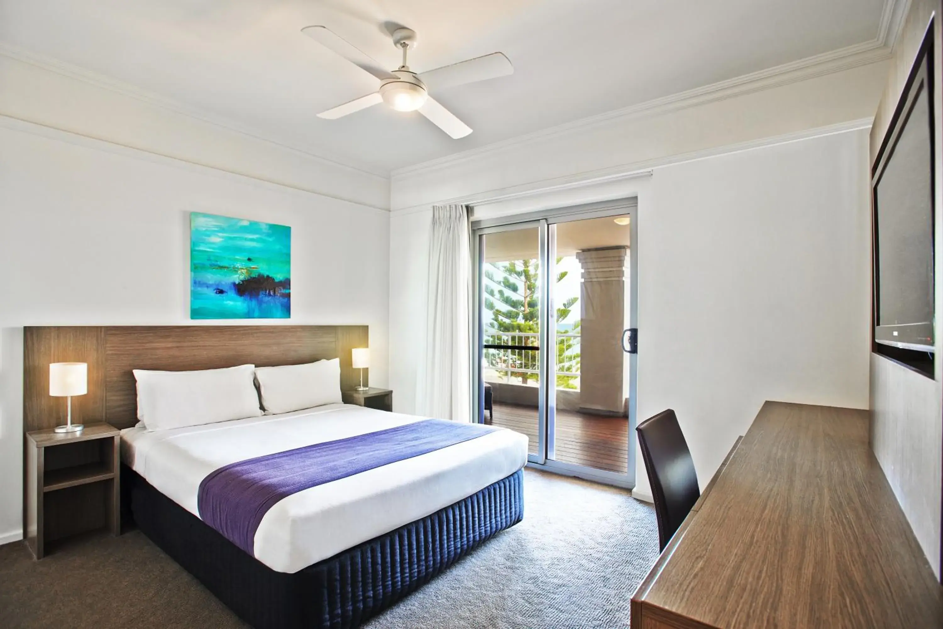 Day, Bed in Cottesloe Beach Hotel